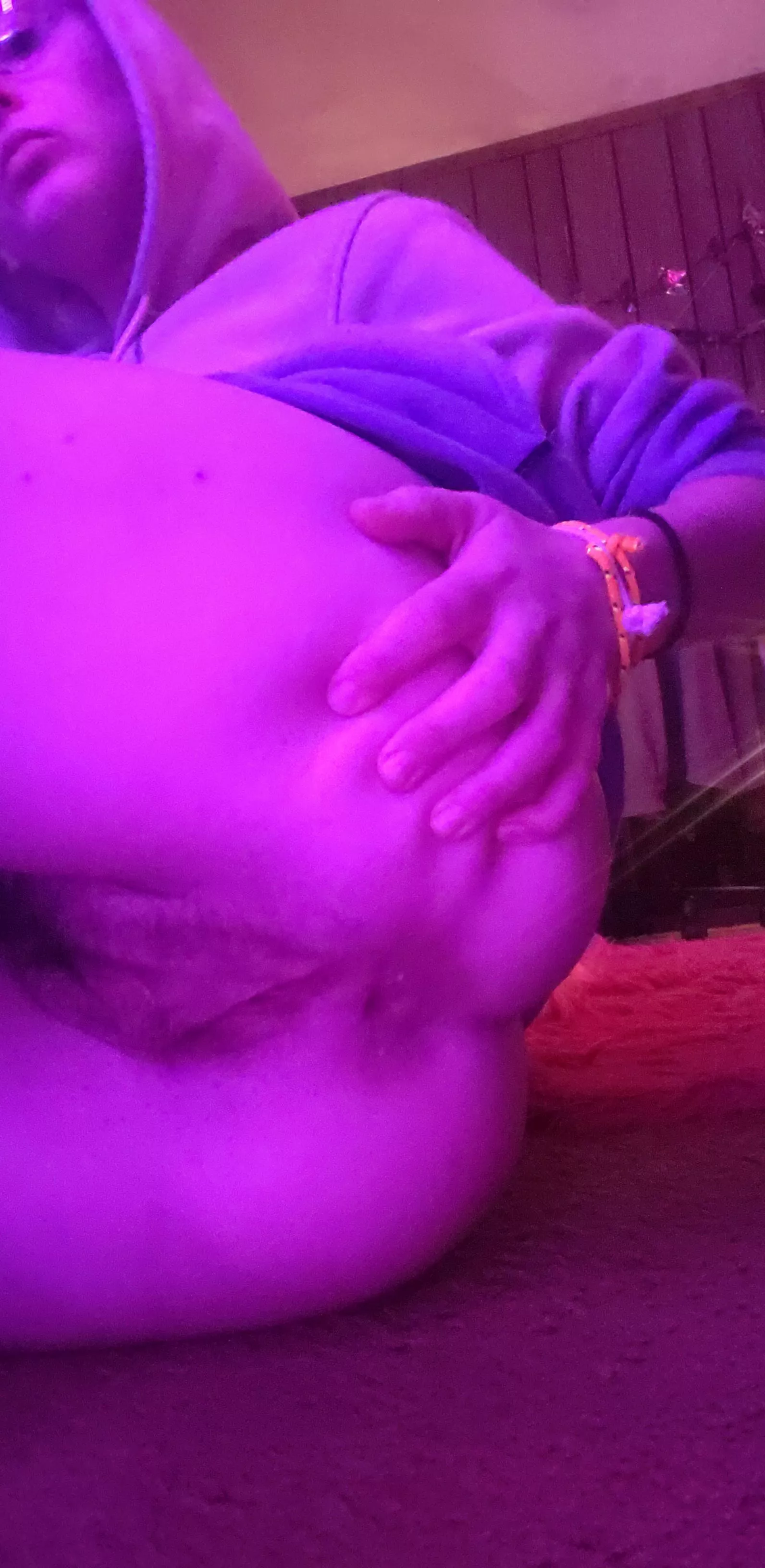 Sry for blurry but here's my butthole :3