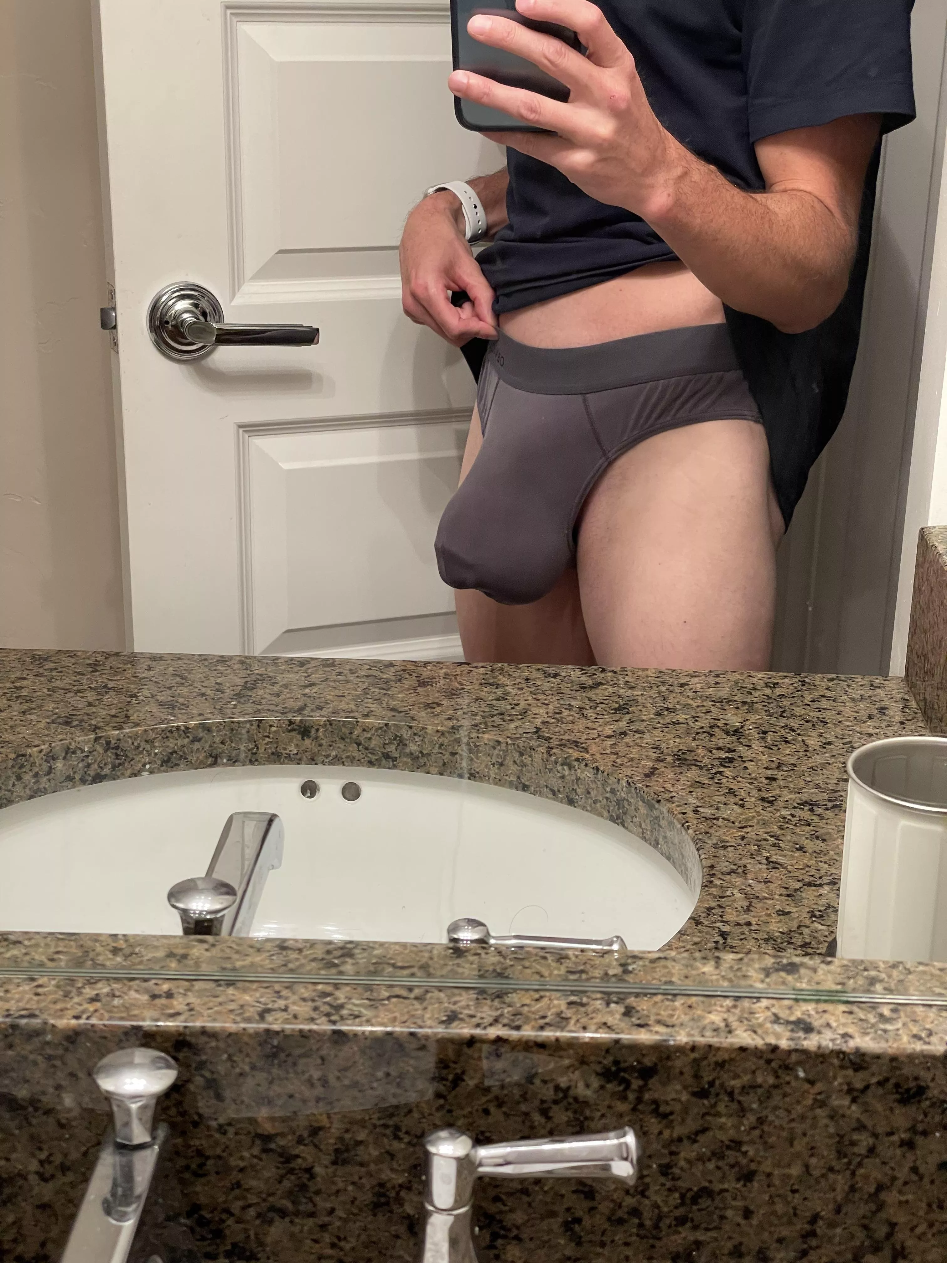 Starting the long weekend off with a big pumped bulge.