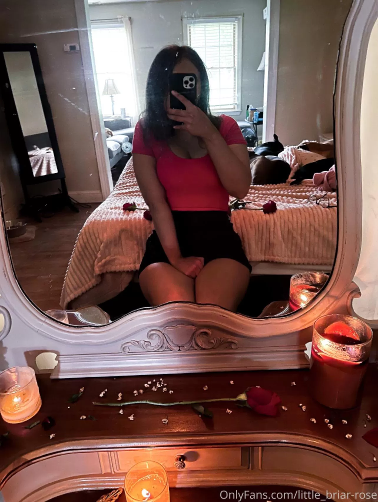 SUB to my onlyfans and we can GENUINELY CONNECT ðŸ¤”âœŒï¸ðŸ¥°ðŸ¤žðŸ™ˆðŸ¥€ðŸŒ¹ðŸ’‹