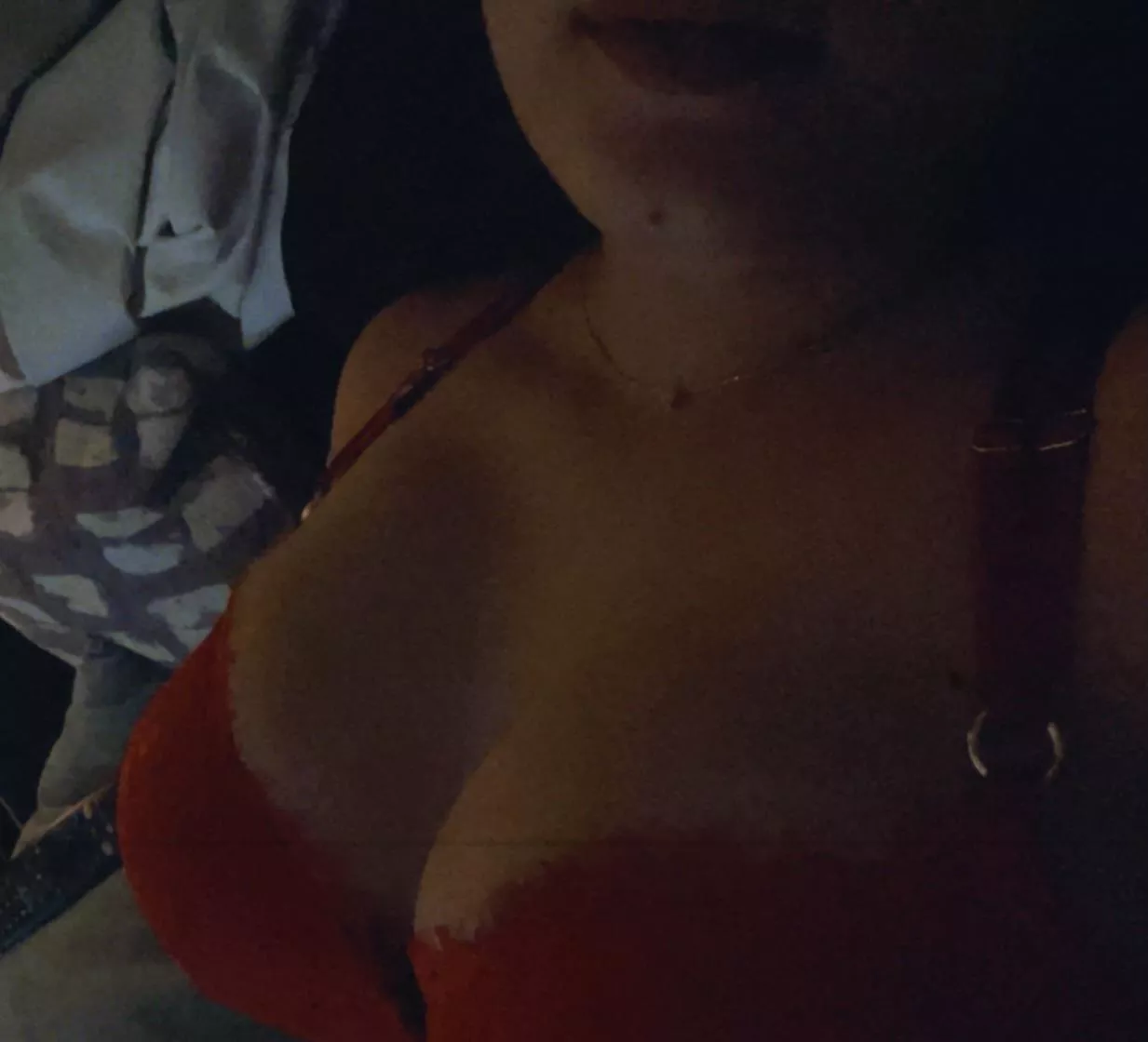 suck on my titties like a little kitten and iâ€™ll purr for hours for you babyðŸ˜š [20F]