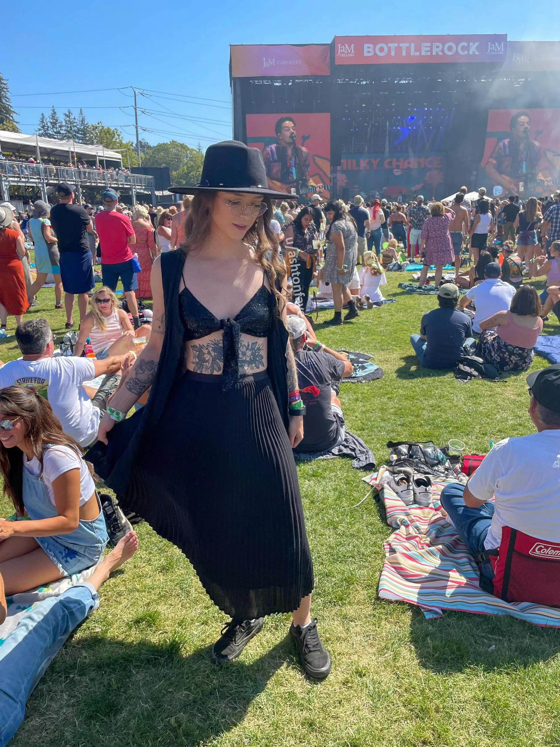 Take me back to music festivals [F]