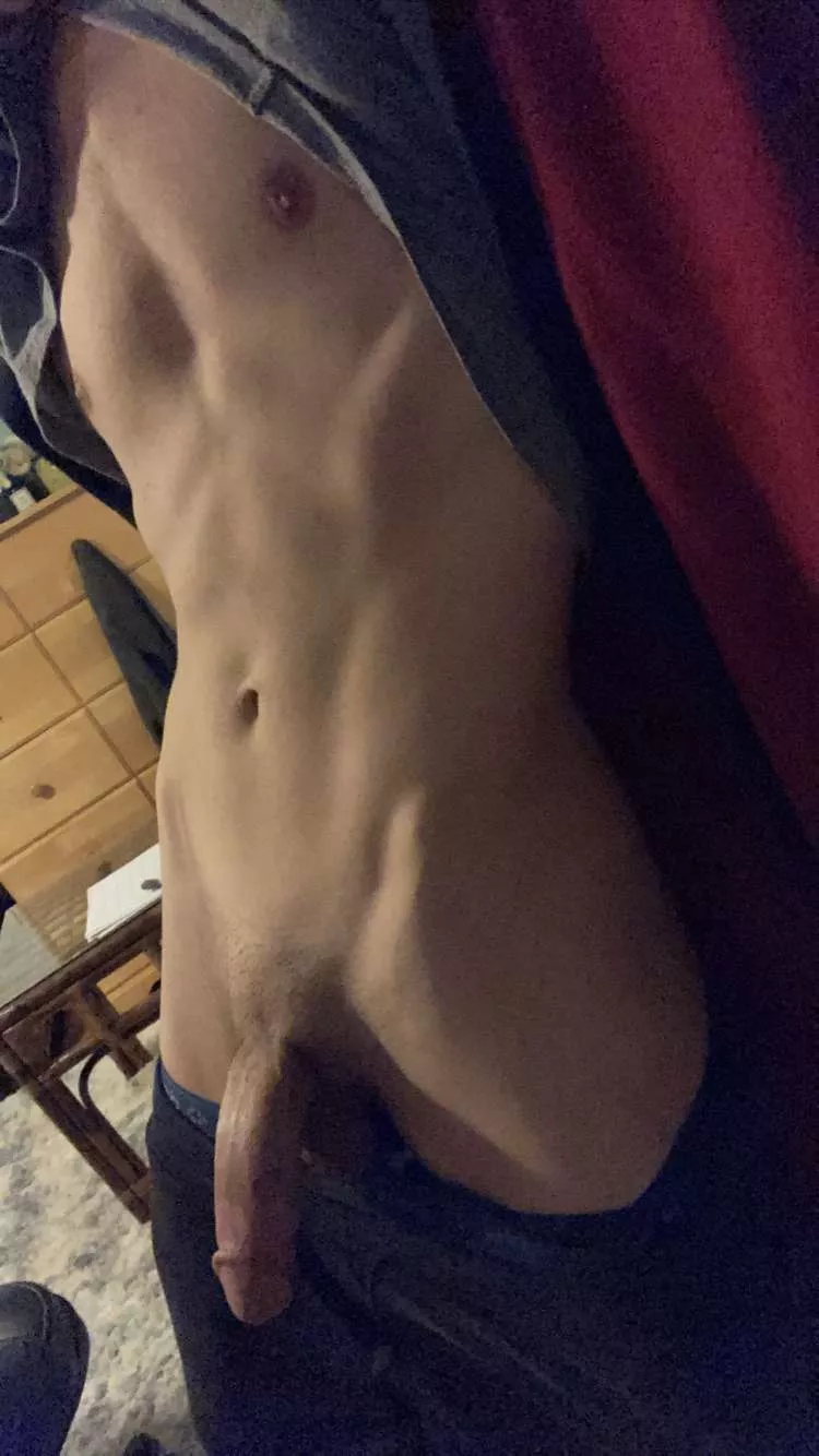 Talk dirty to me dadddy 😍 18m virgin