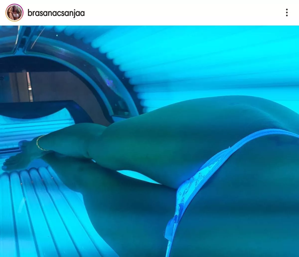 tanning bed