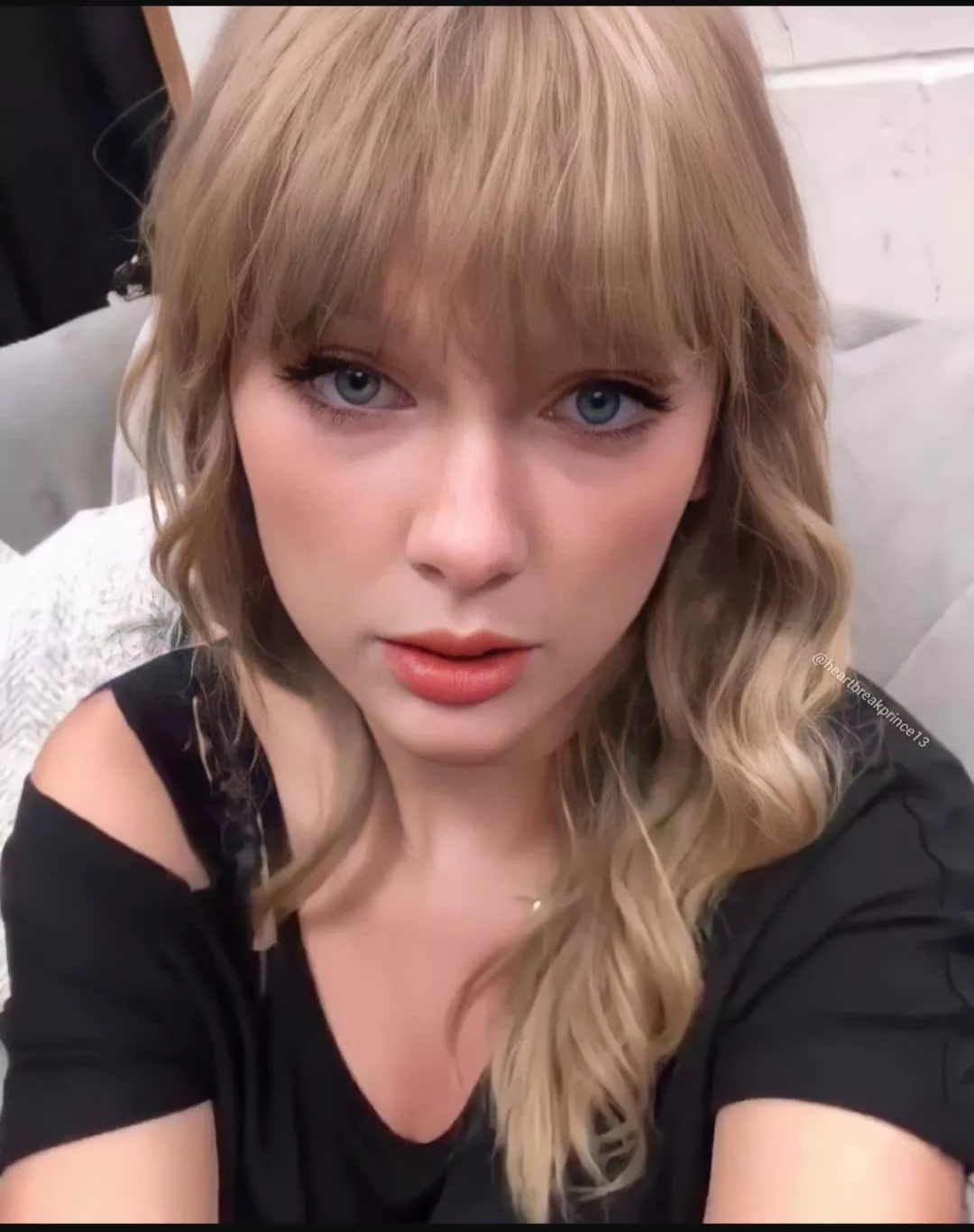 Taylor needs a facefuck