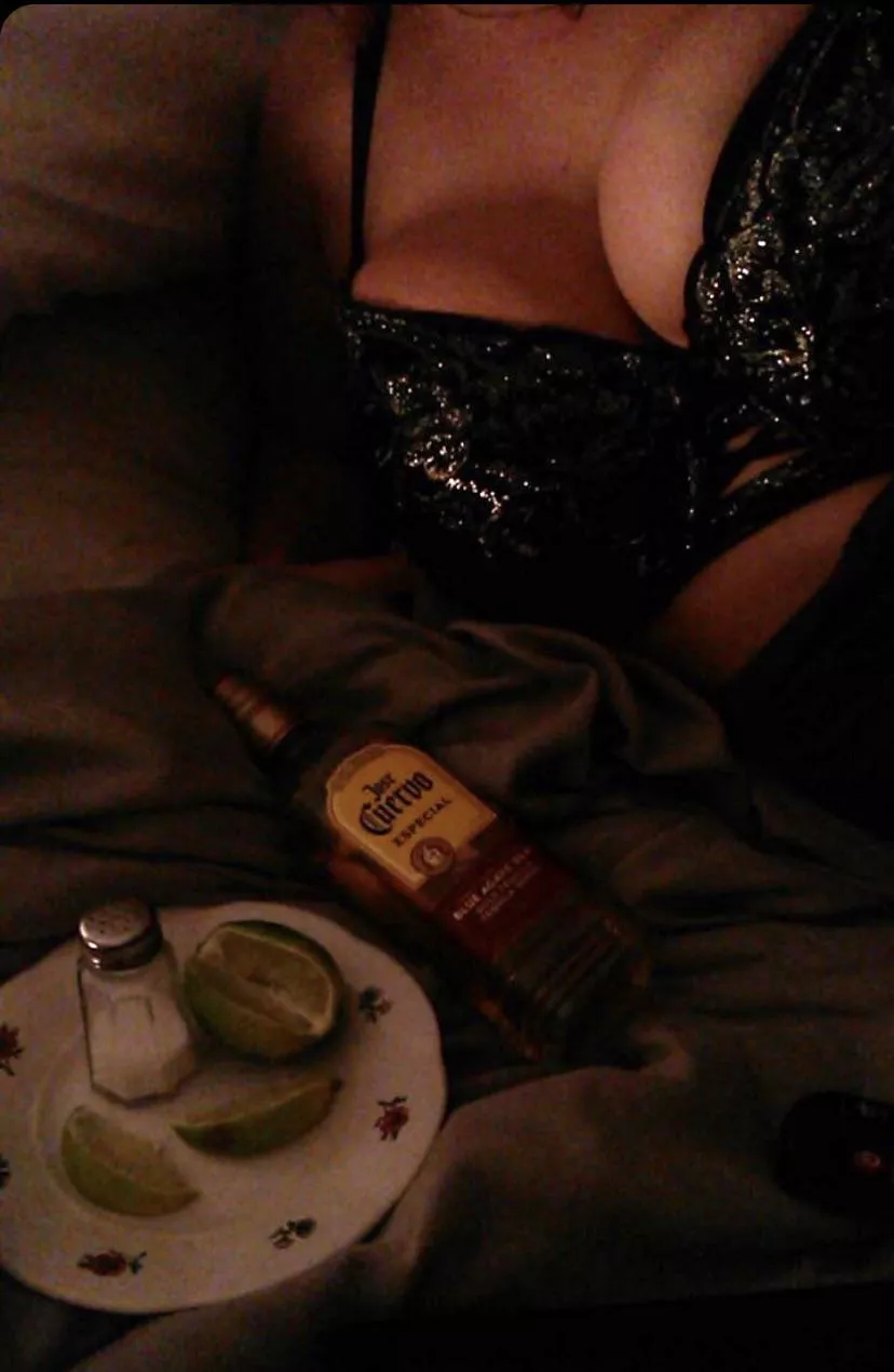 Tequila shots in bed make fucking so wild