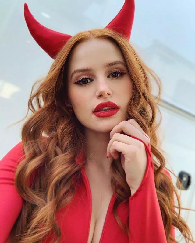 The intoxicating Madelaine Petsch ❤️