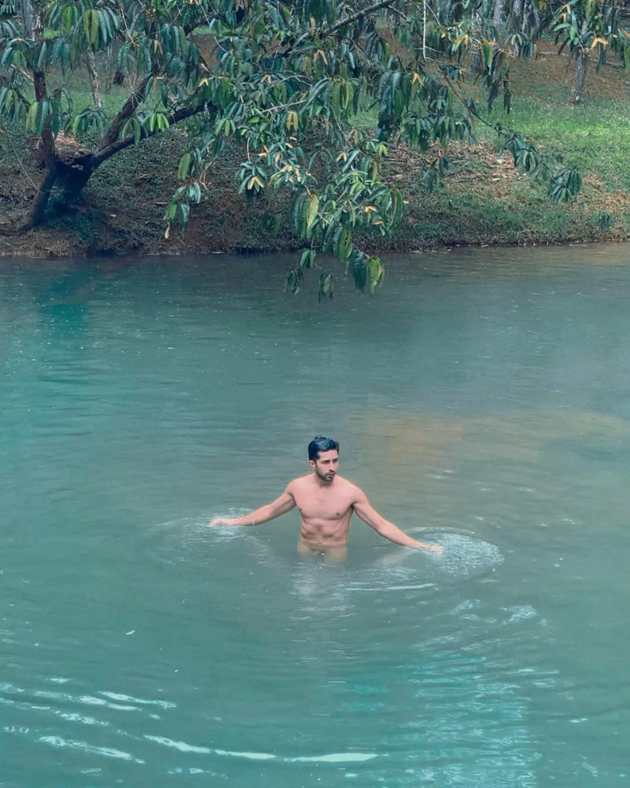 The mountains, the river, the animals…everything lends itself to a naked adventure 😌