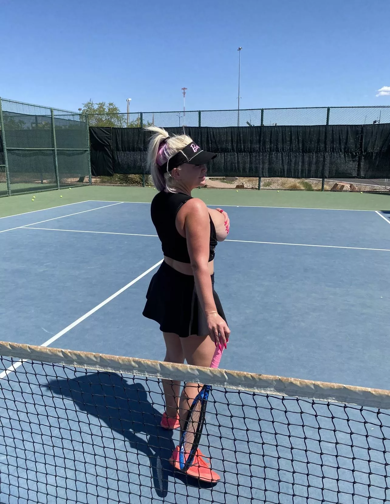 The other tennis players love it when I show my tits