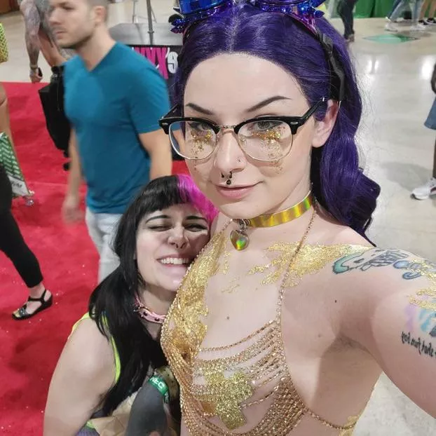 TheDXSCO and IvyMinxxx at Exxxotica Miami 2021 (cam peeps unite!!)