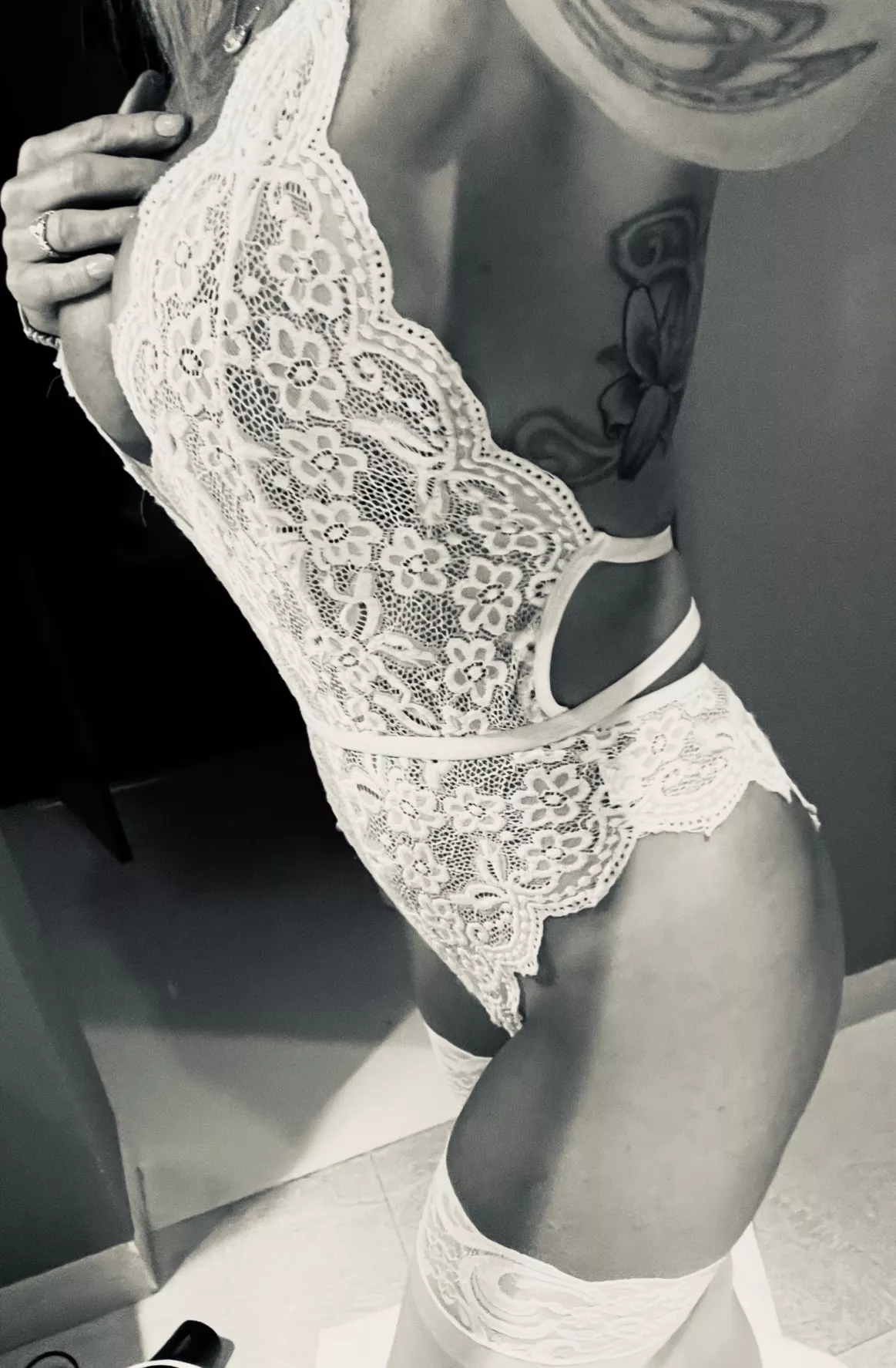 There is just something extra sexy about white lingerie and stockings!! 💕😈