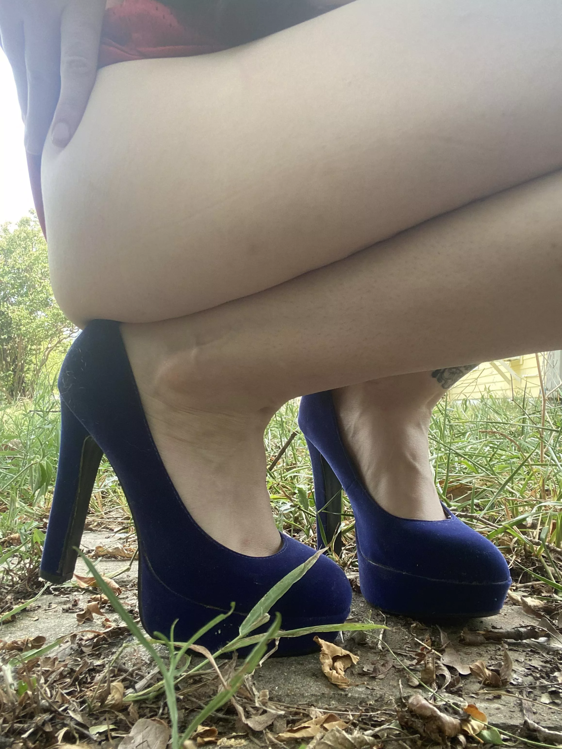 These heels make me feel so sexyðŸ’™