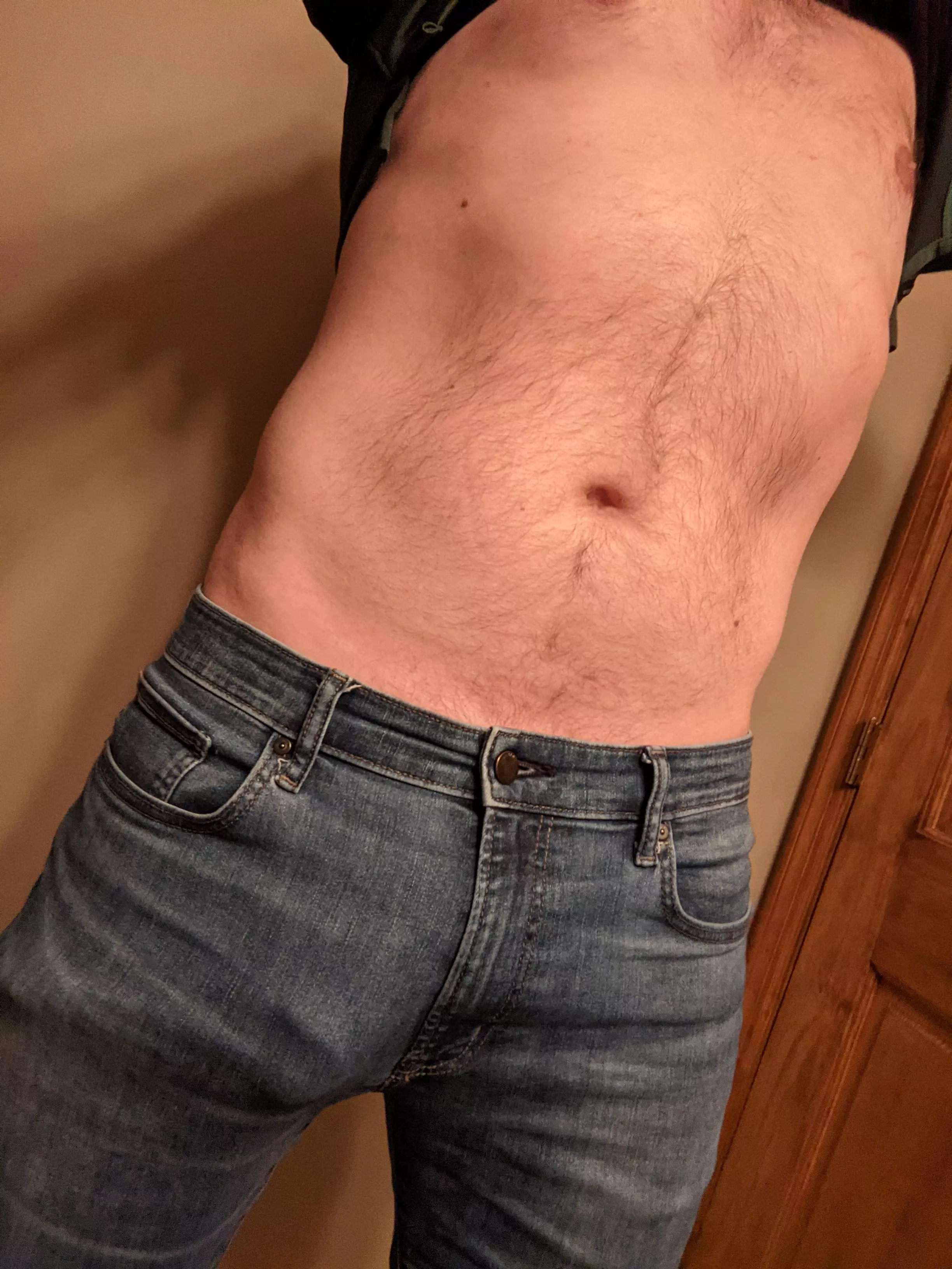 These jeans are starting to feel a little tight 😏🍆👖