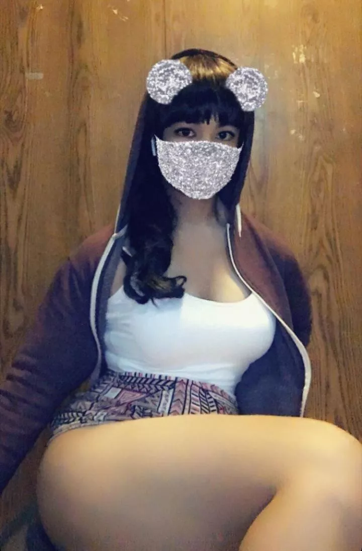 Thicc trap here! Anyone feel like covering me? :)