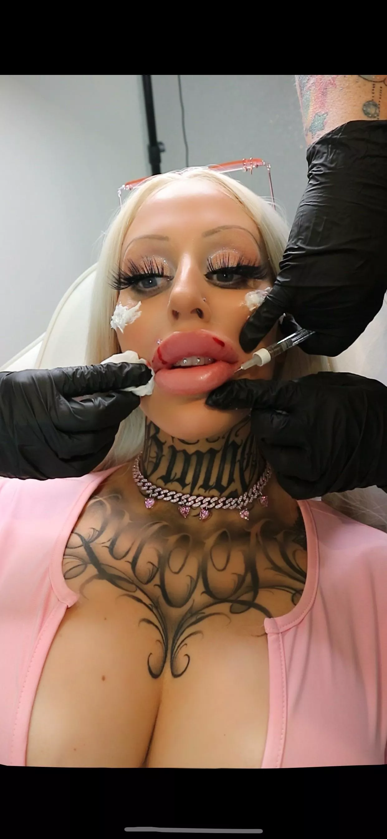 Thinking about dick as I’m getting injected w more plastic 💉 I love being a bimbo fuck doll 💘