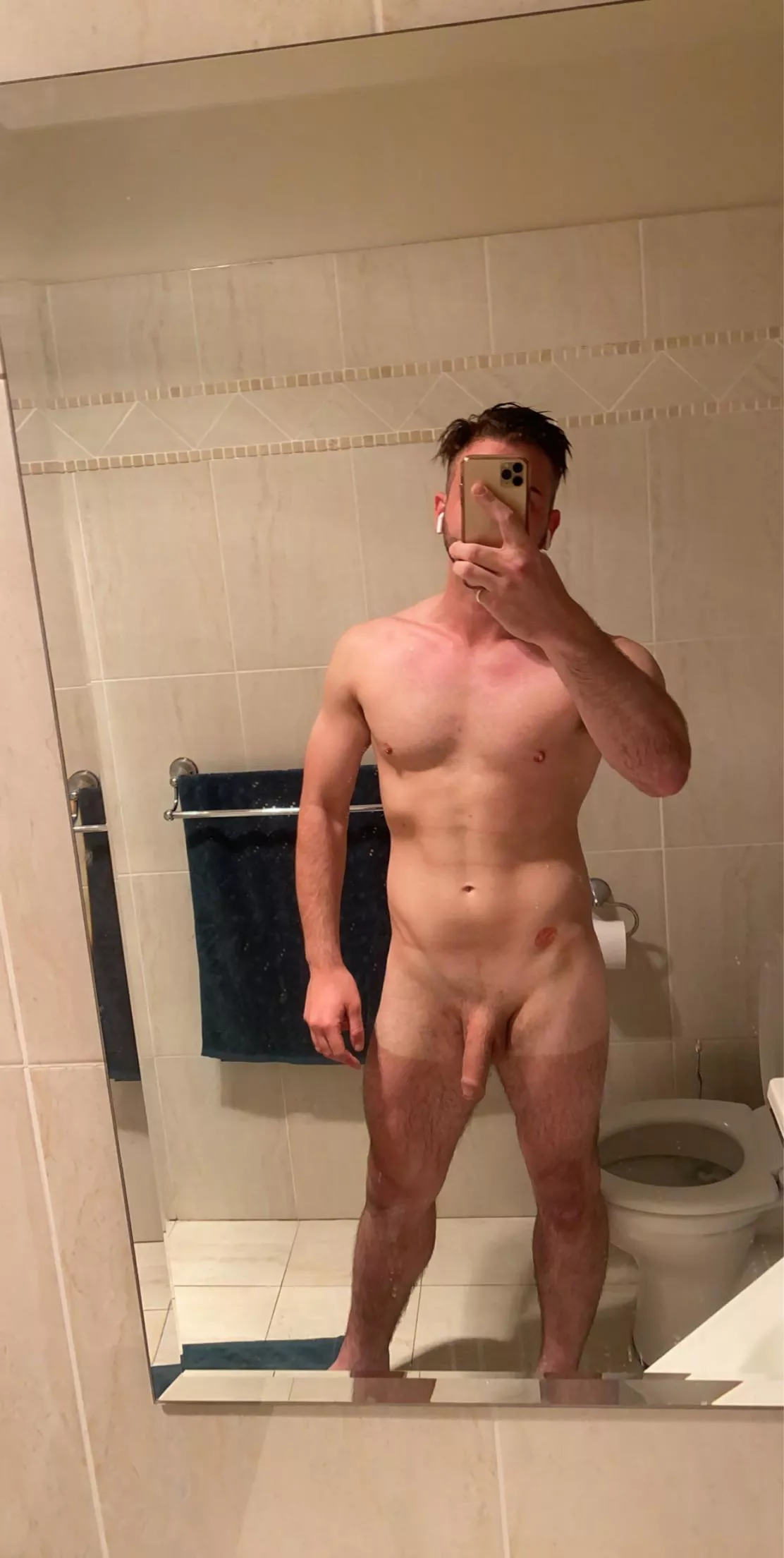 Thinking of starting an only fans- 25 year old straight male from Aus - just here to ask what content would get you to subscribe?