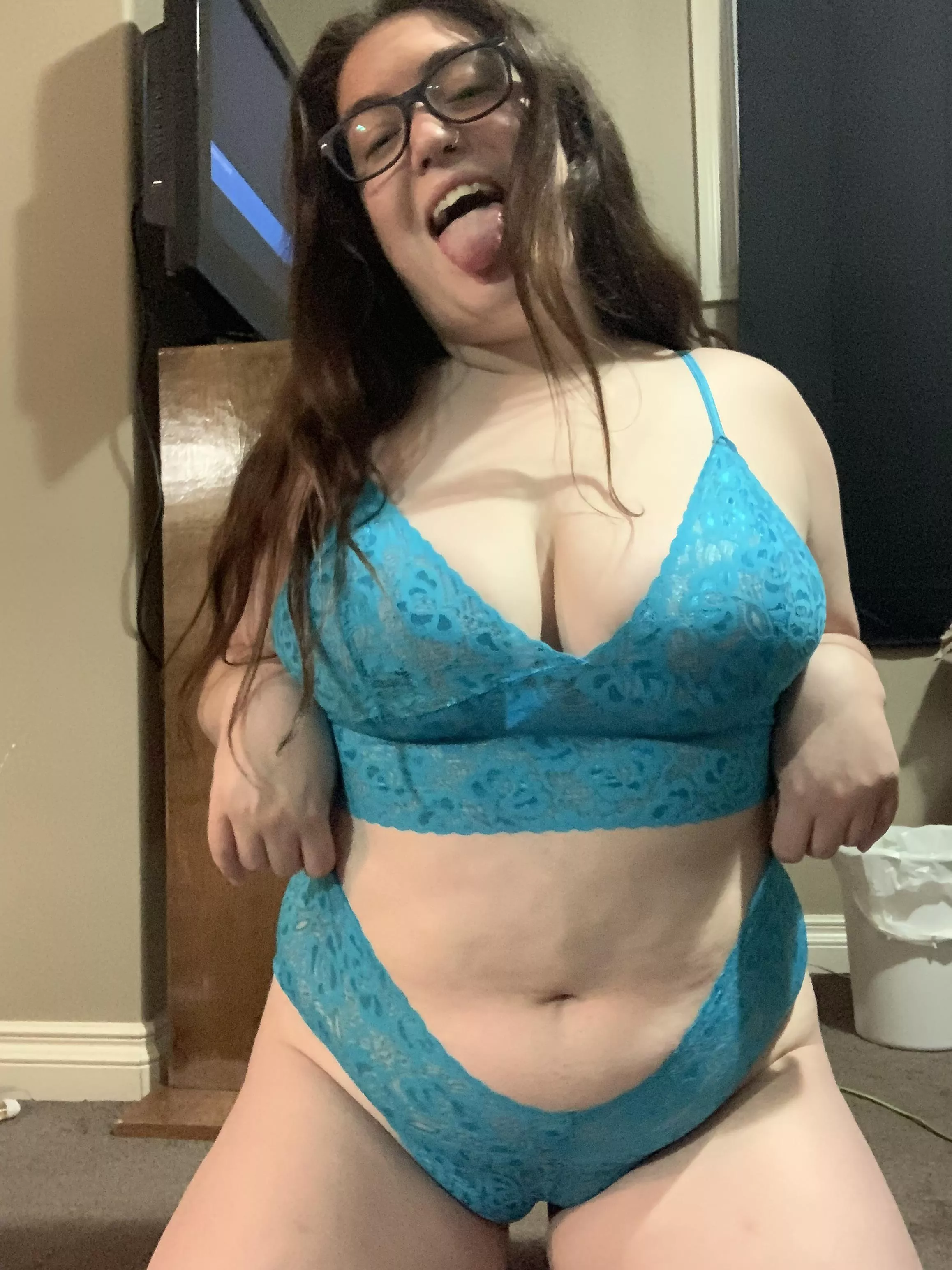 thinking this new set is a WIN [F]