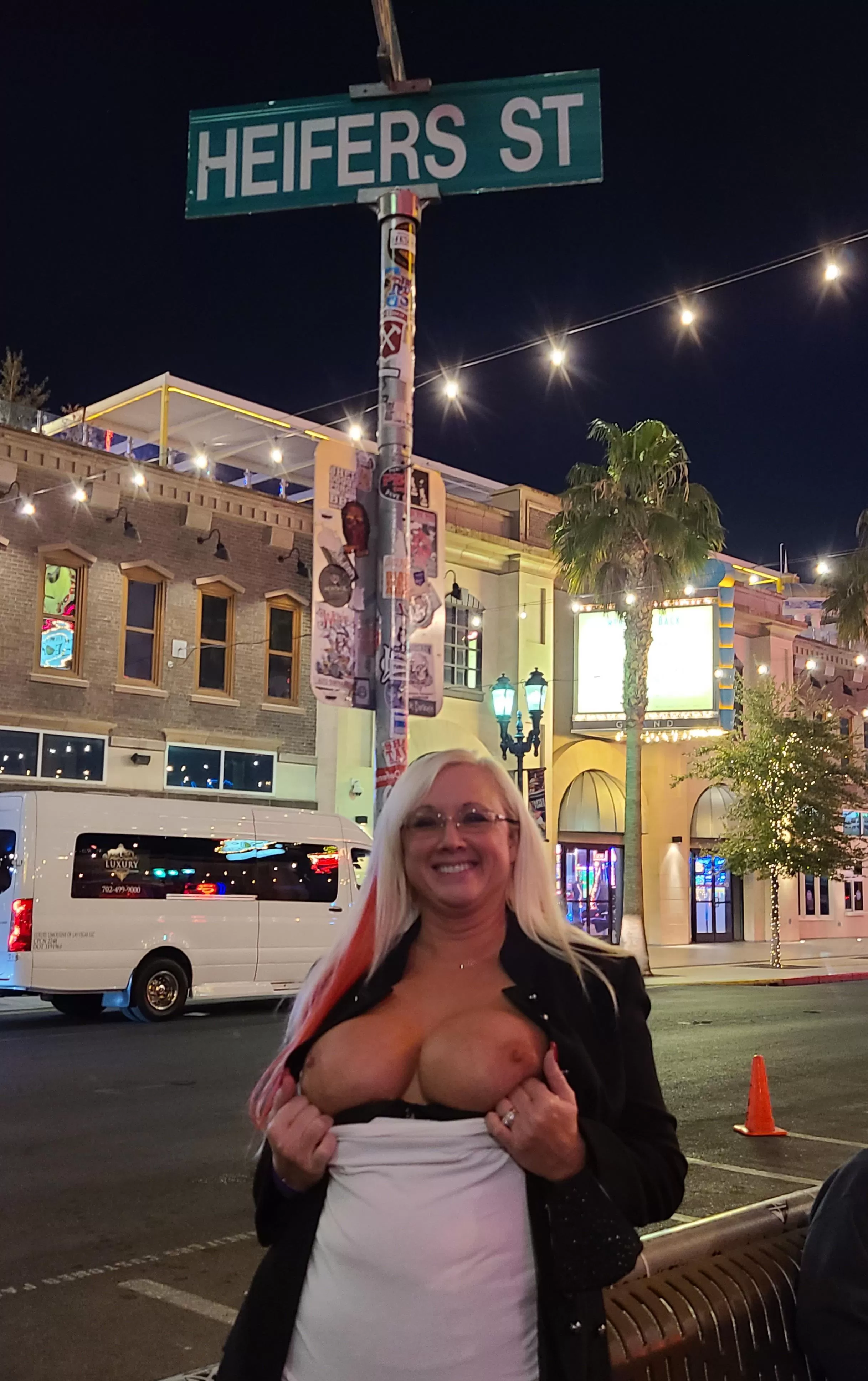 This is from a trip to Vegas a few months back, outside Hogs and Hiefers