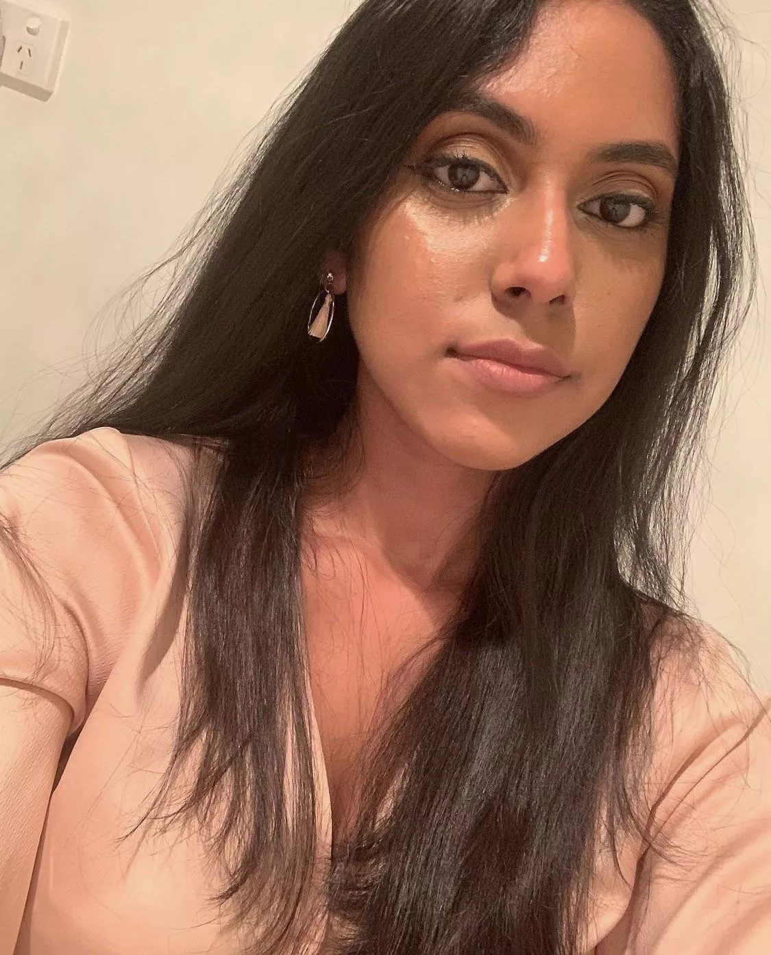 Thoughts on my step sister ? Sheâ€™s fully Sri Lankan