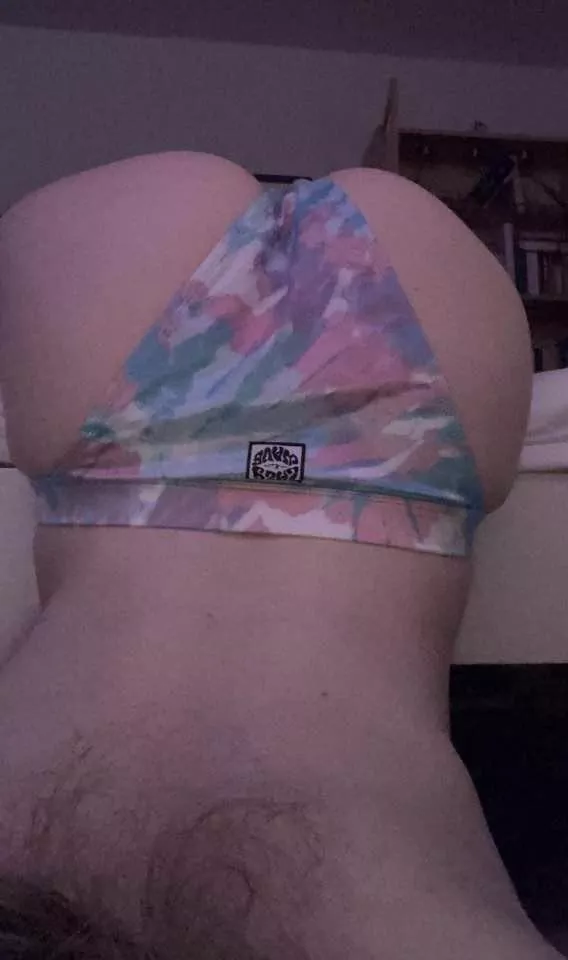 Trading 19yo Gf 🤪 Kik: Bbgun8149