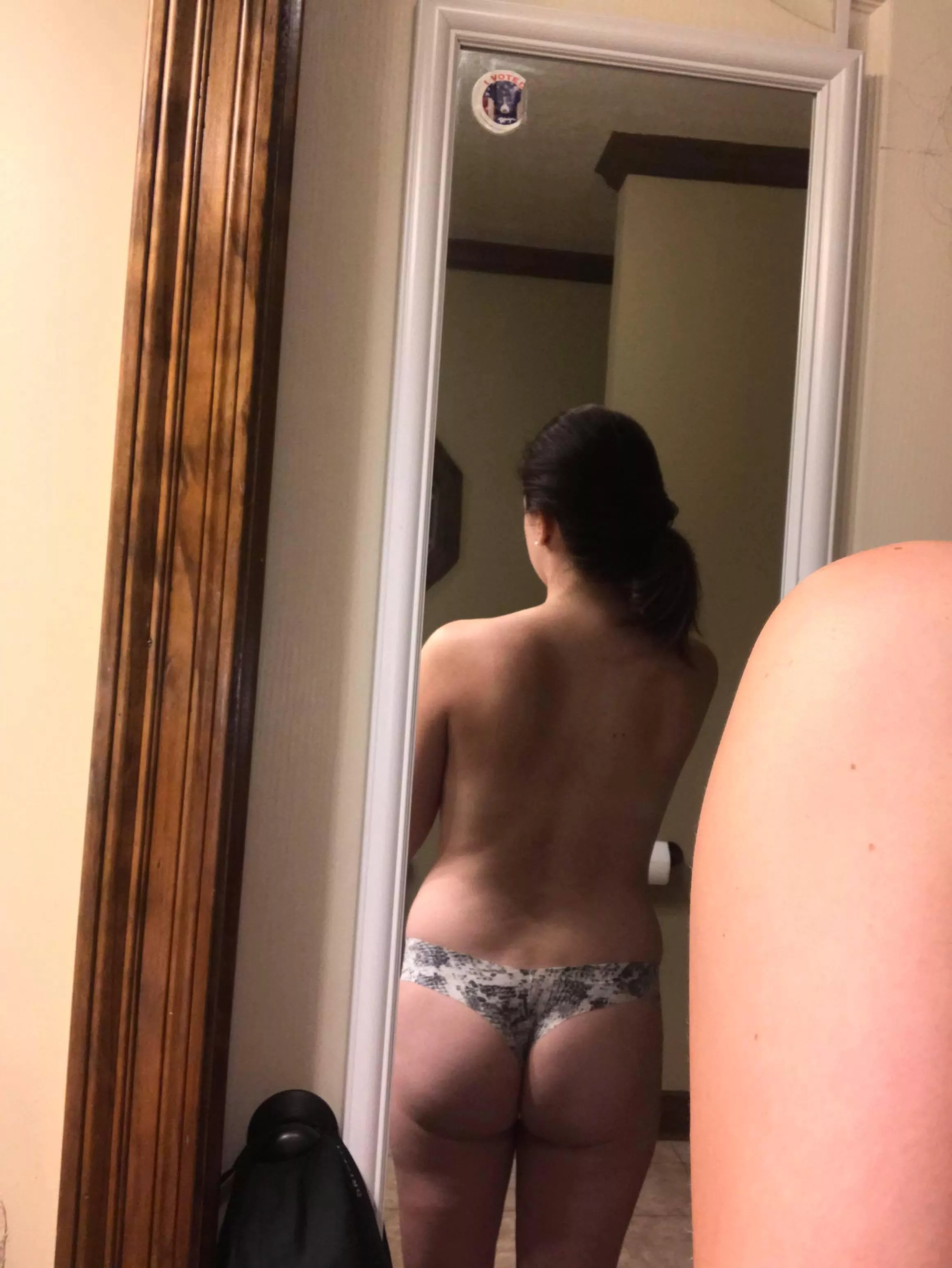 Trading 36 milf of 2. Please be real, ready to verify and show face. Kik bruney337