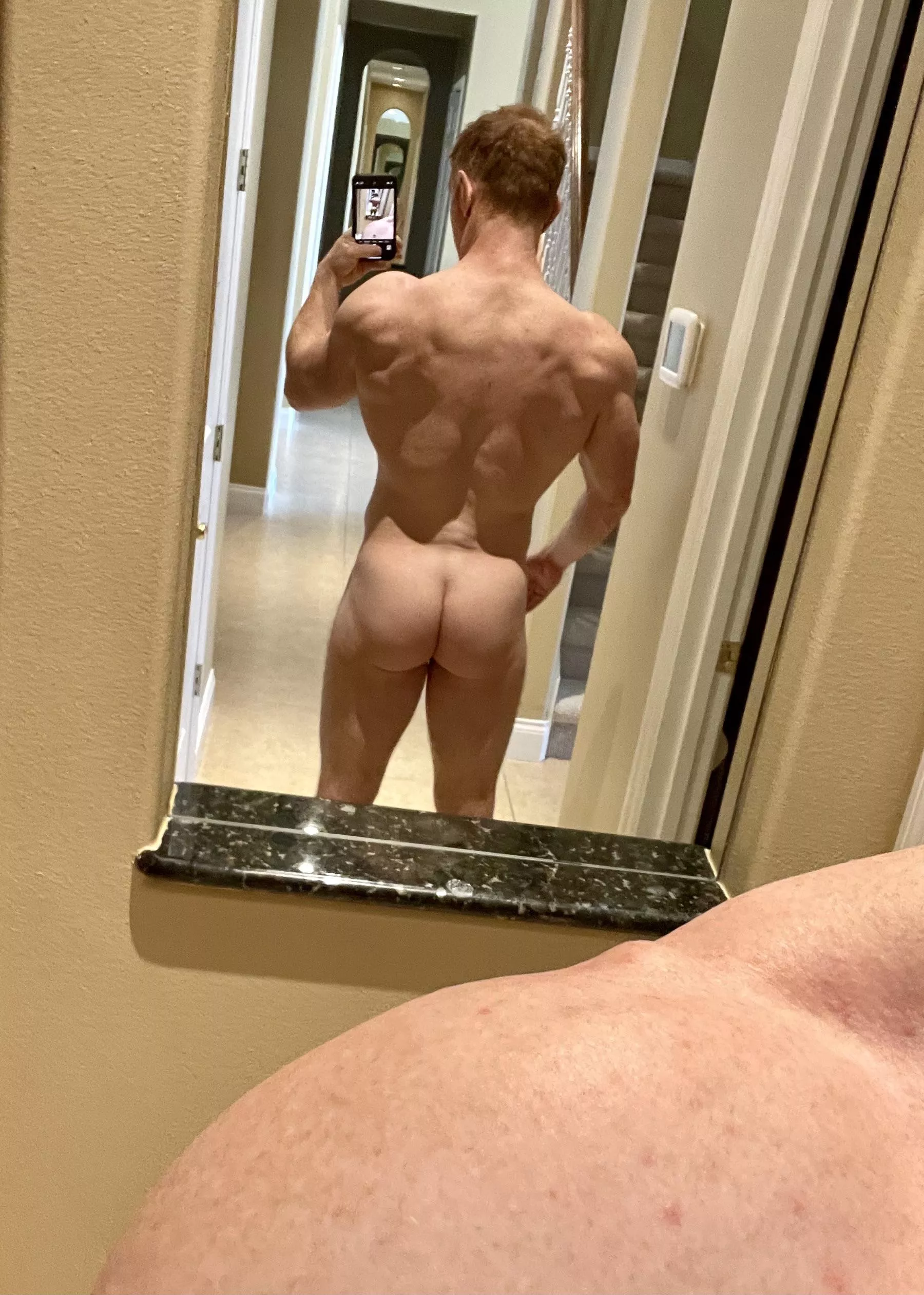 Trained backâ€¦ howâ€™s it looking? Hope my fellow fitness fans got their pu(m)p in today