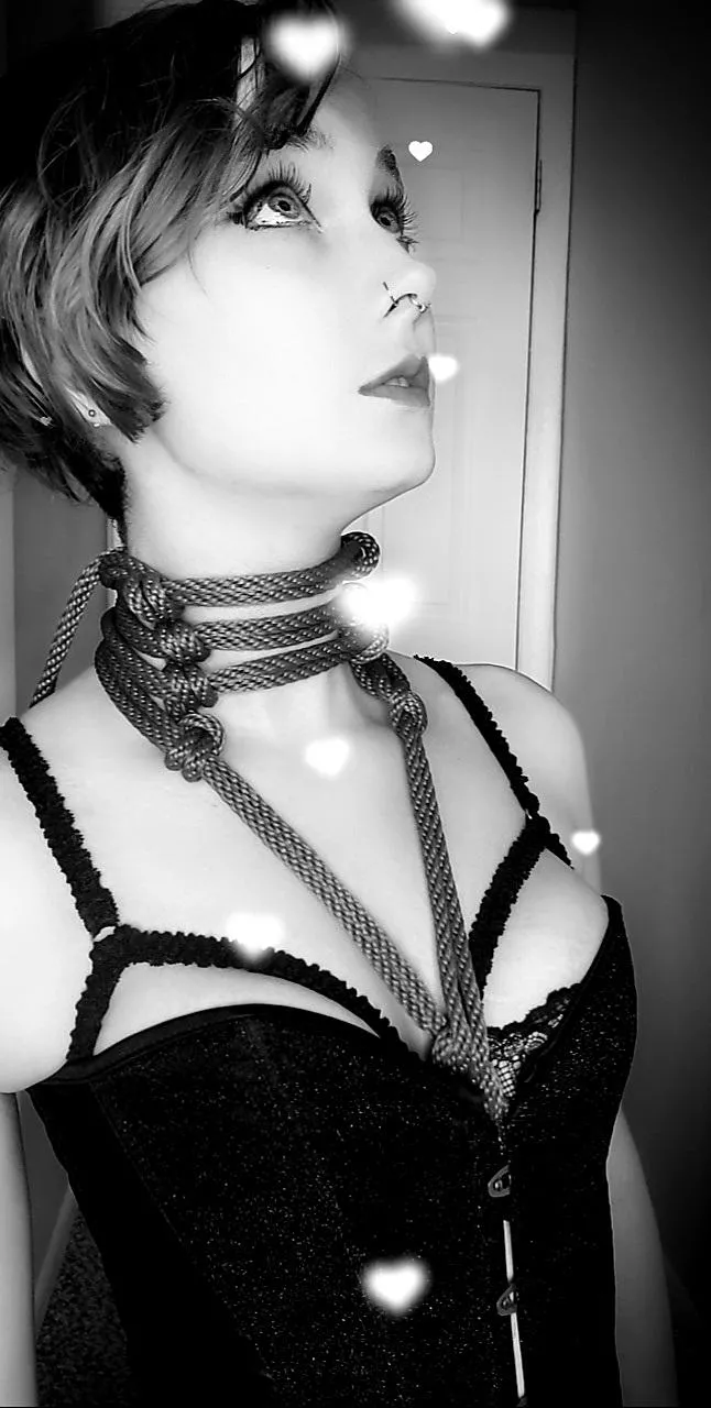 Tried out a neck corset! How did I do?