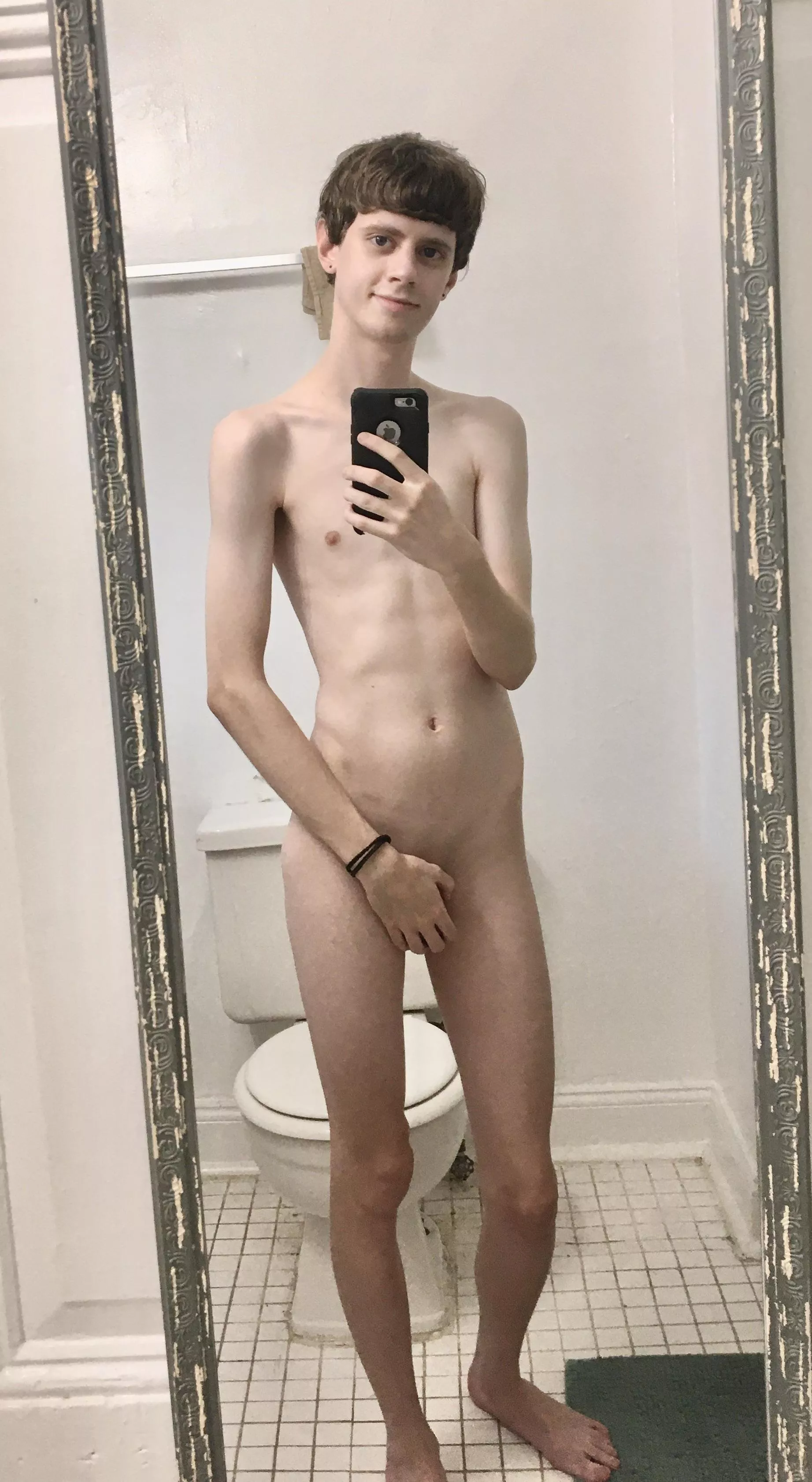 Trying a full body nude, hope it’s alright 😊💕