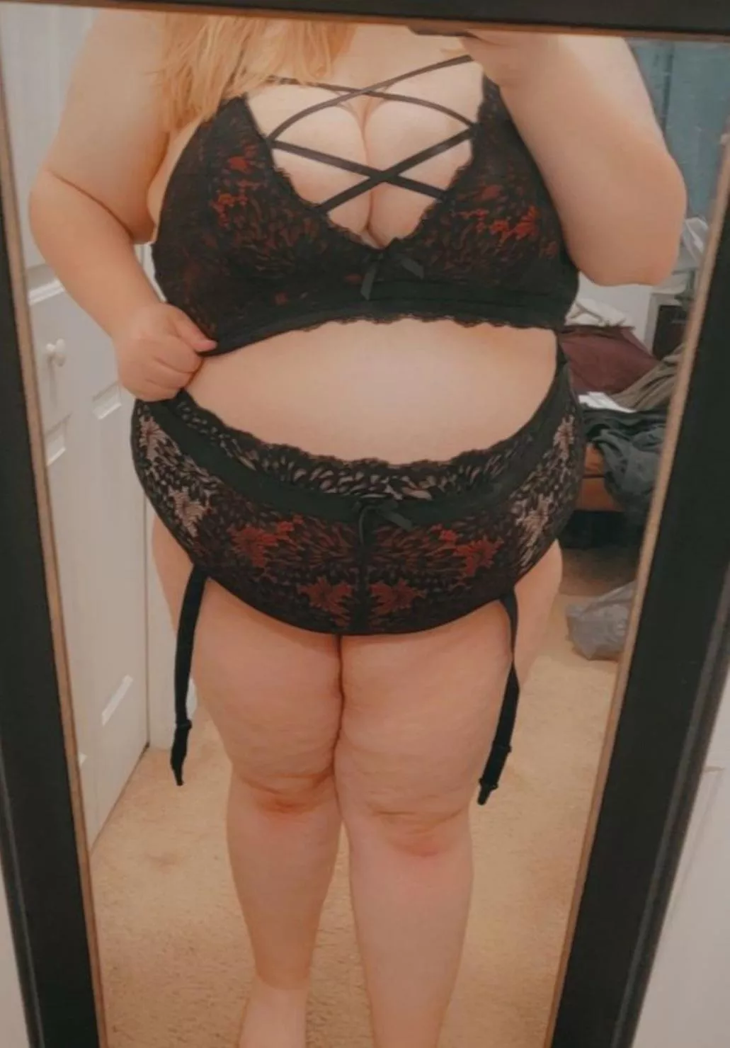 Trying to hate myself less I figured lingerie and these subreddits might help! Please be nice lol