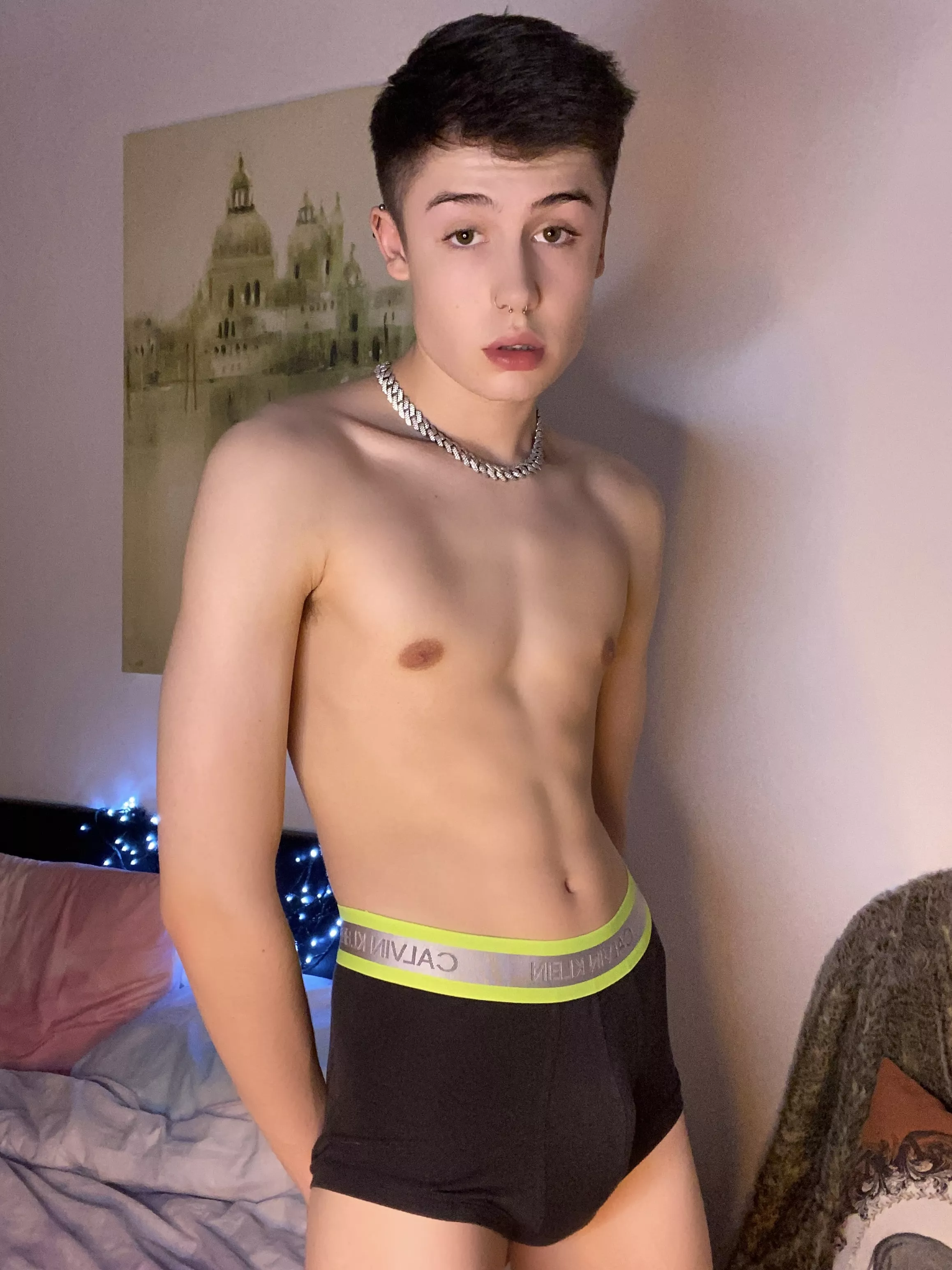 Twinks are the best fucktoysðŸ˜›