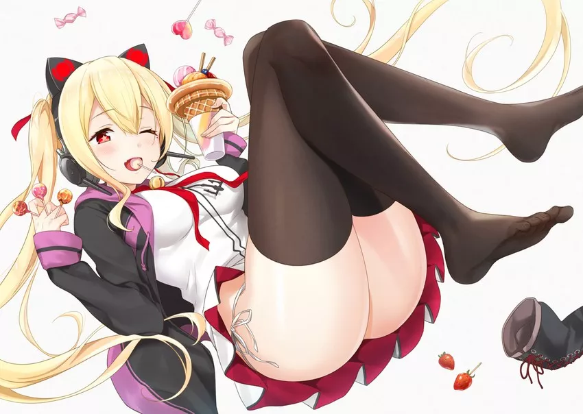 Twintail, blond, gamer, thick shipgirl