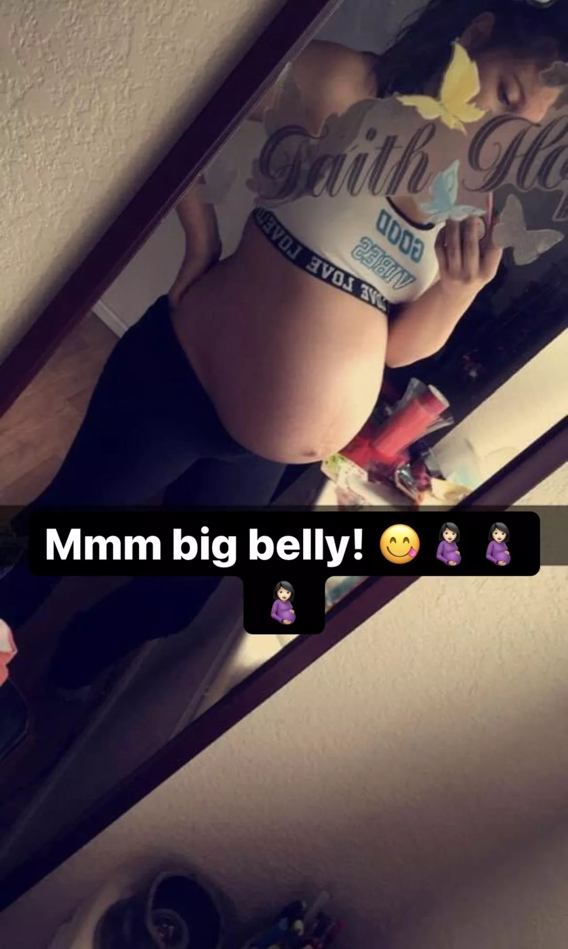 Ugh… Just look at this big round belly babes. I think I’m designed to be impregnated. Anyone want to fuck me babes? 🥵❤️❤️🤰🏻🤰🏻🤰🏻