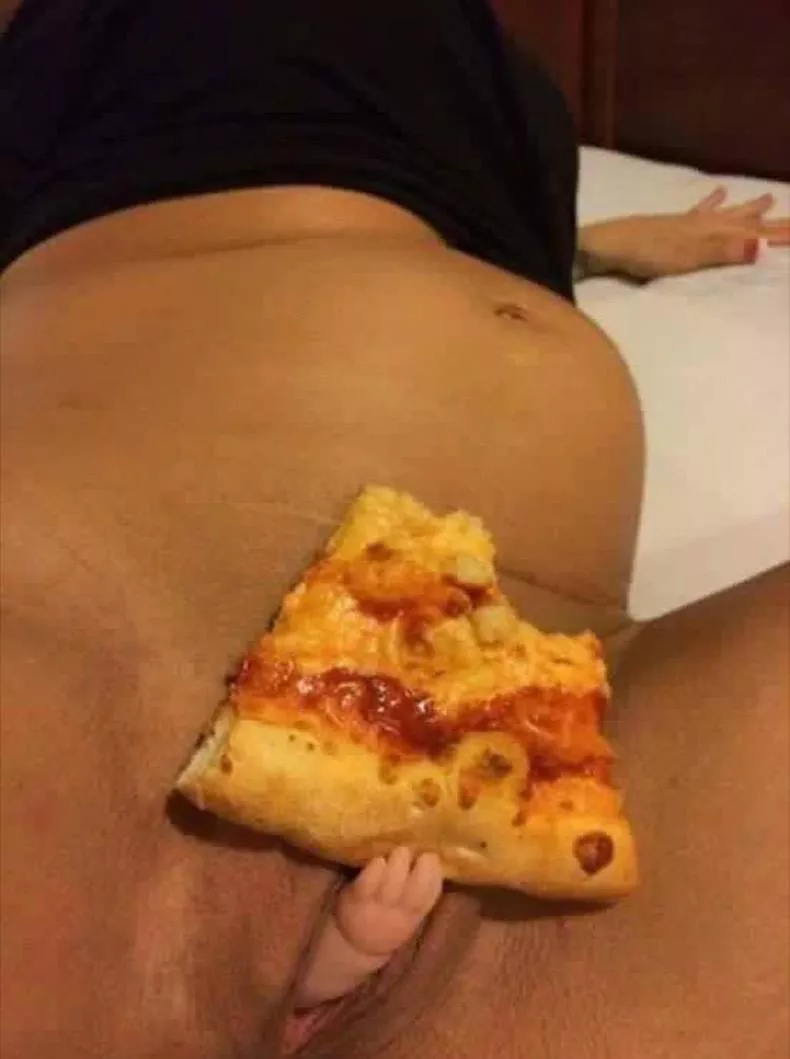 Unborn baby wants pizza