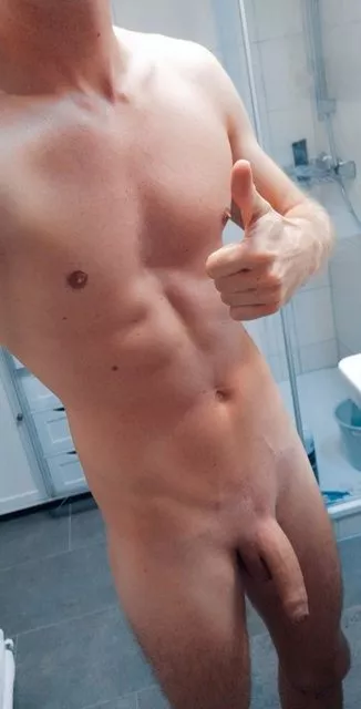 ðŸ‡©ðŸ‡ª uncut cock, fit body