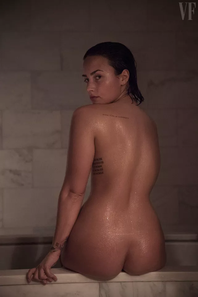 [USA] Demi Lovato