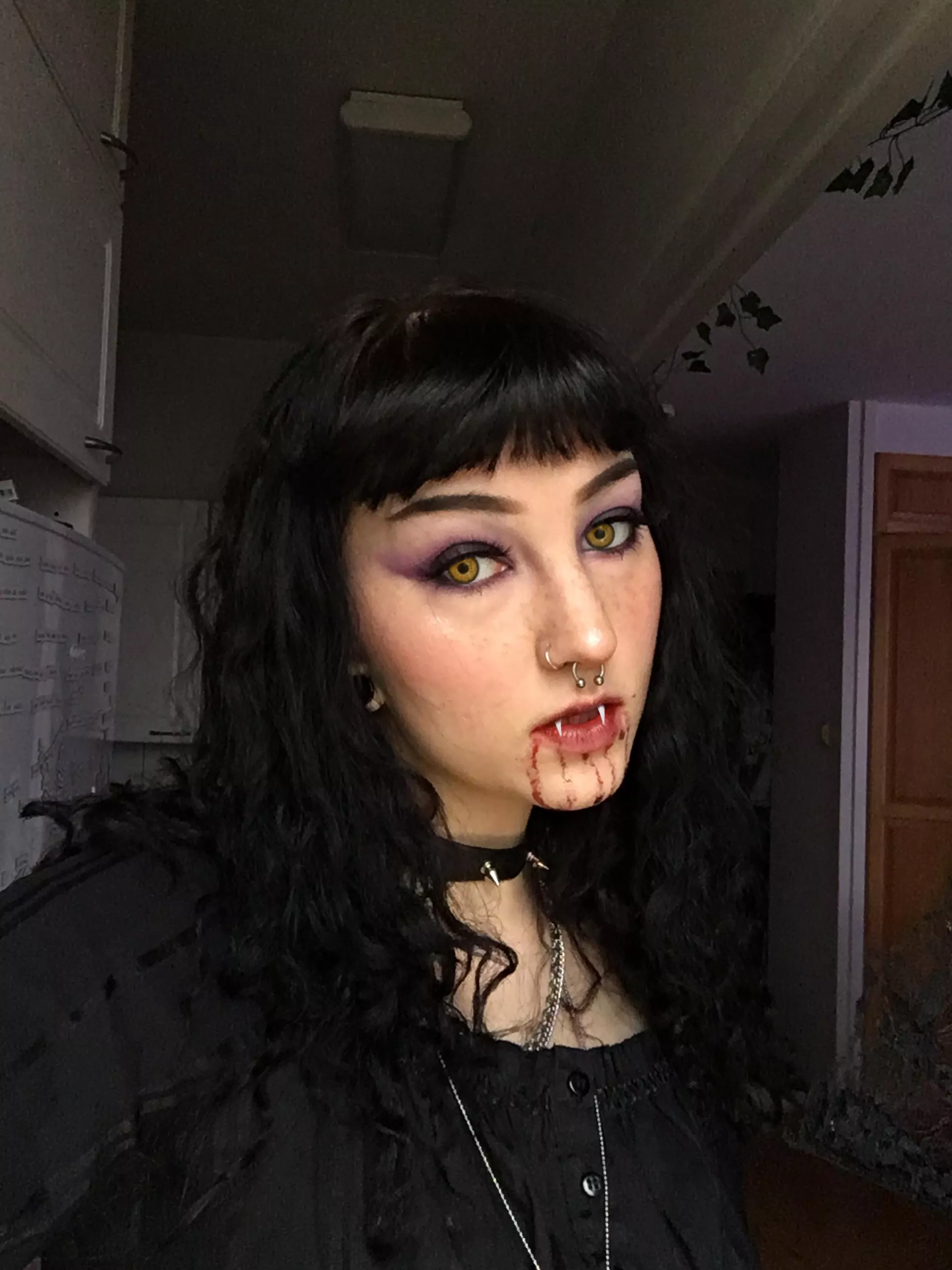 Vampire look🥰