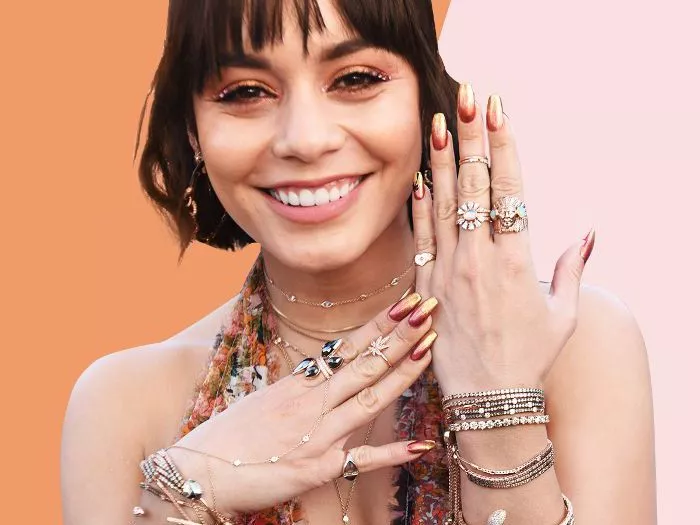 Vanessa Hudgens more nails pics