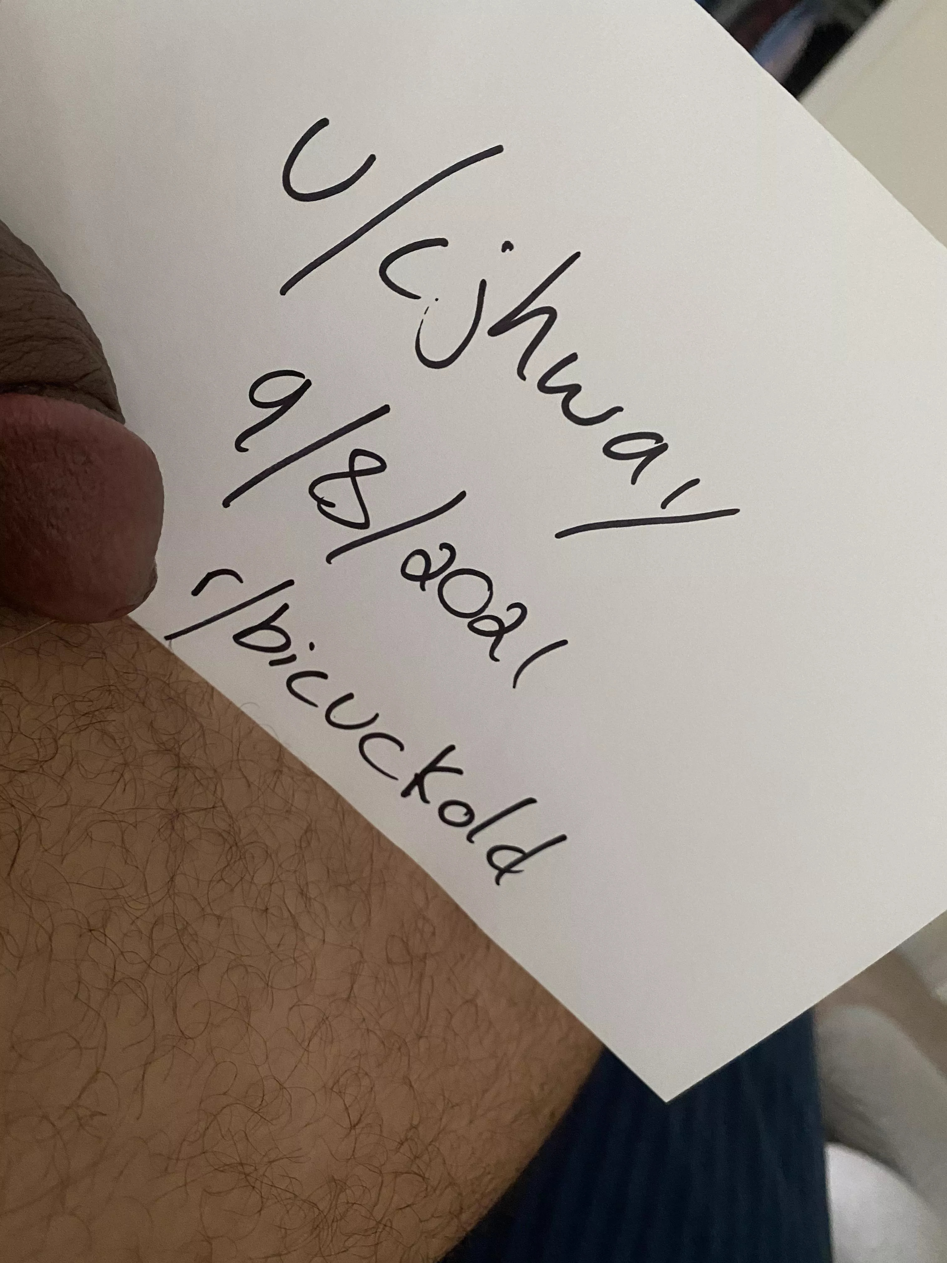 Verification Post. I am very real. Letâ€™s make each other cum.