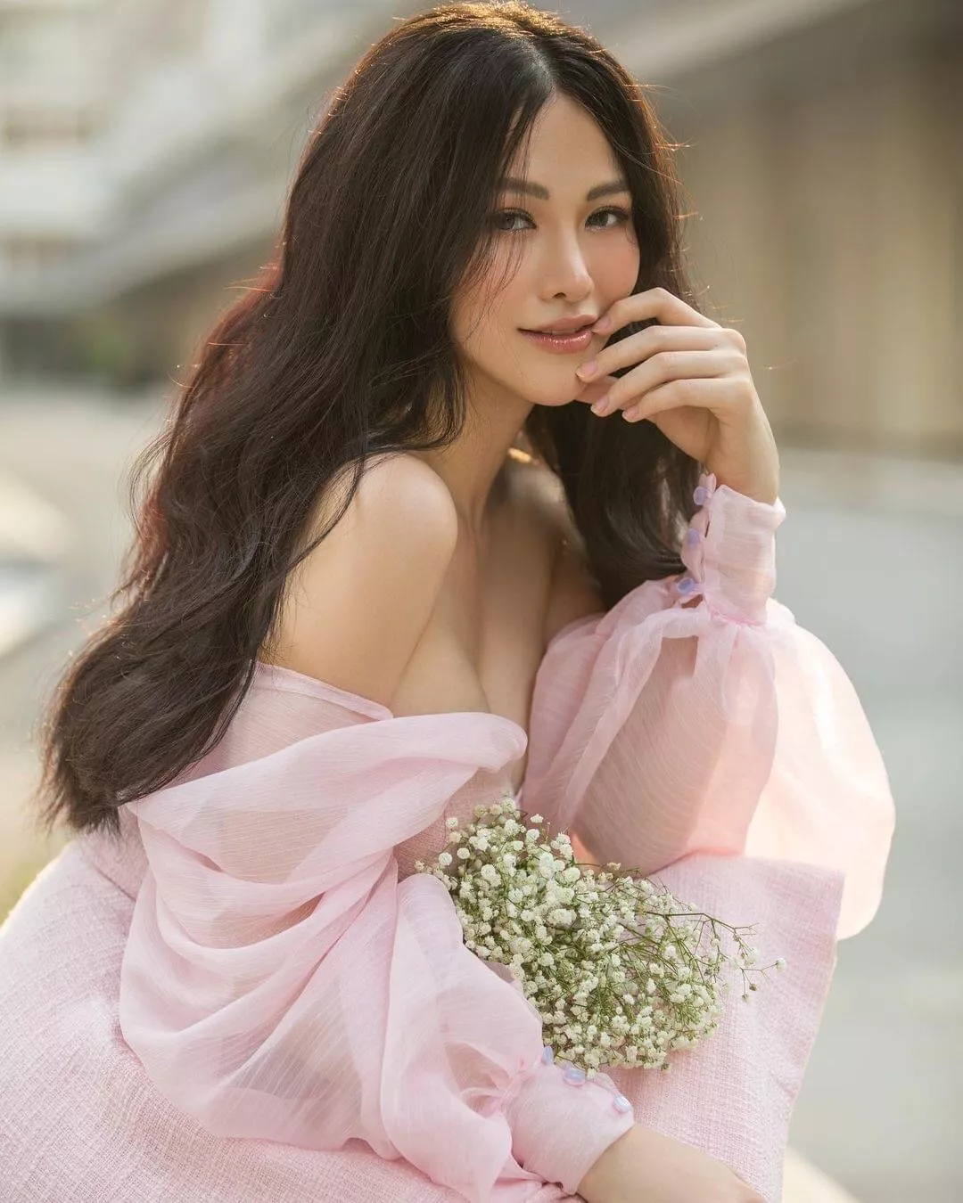 Via the Missology Facebook page, Miss Earth 2018 Nguyá»…n PhÆ°Æ¡ng KhÃ¡nh.