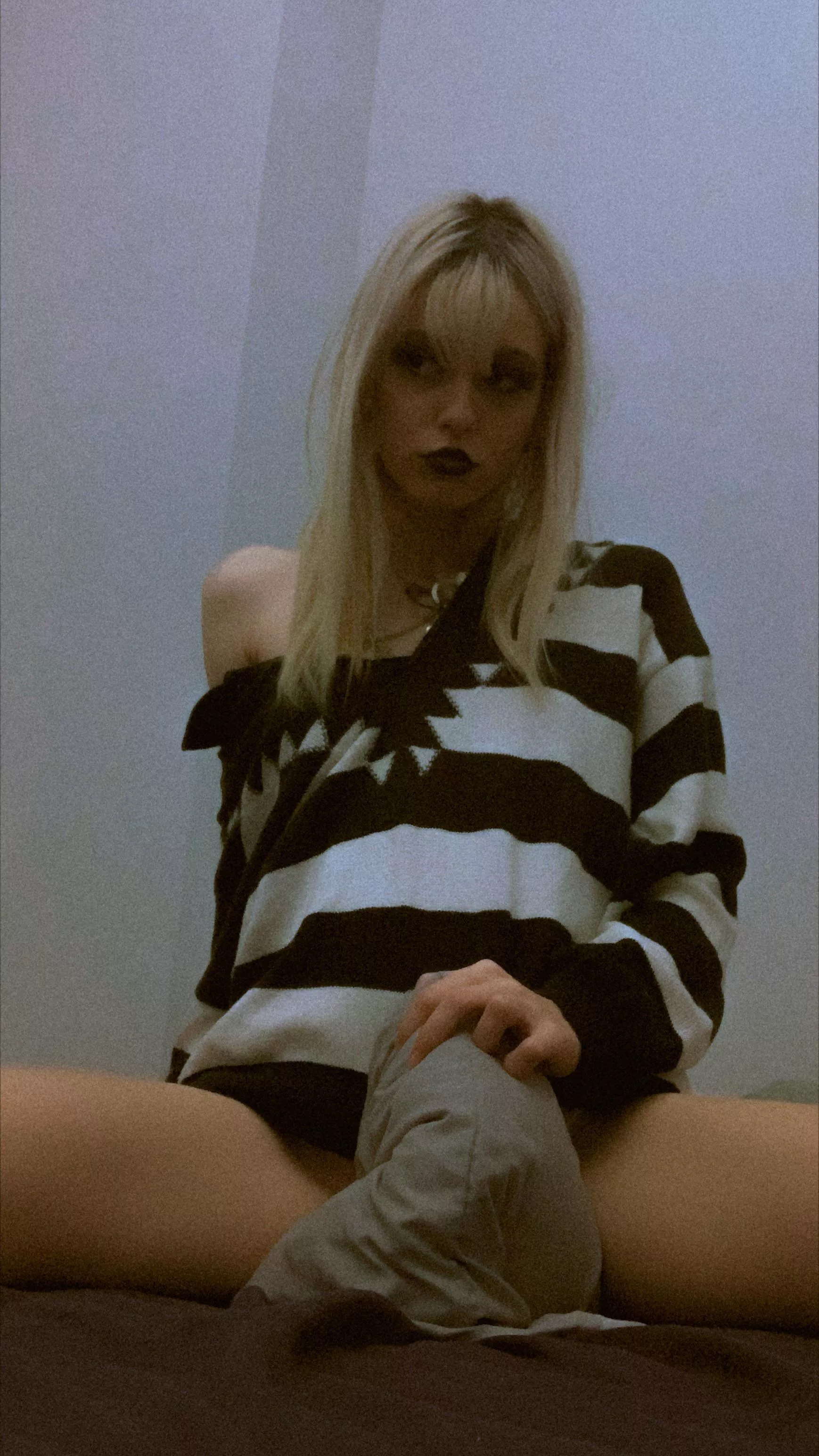 Waiting for u to impress me ♡ 20 F oc