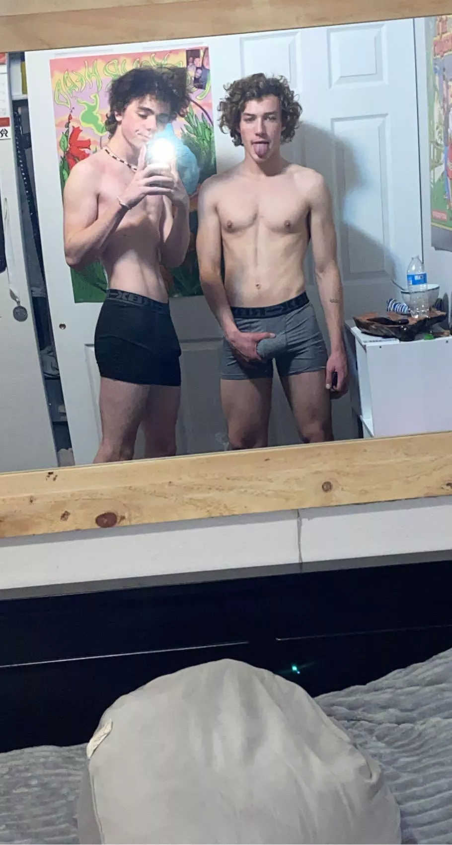 Wanna watch us fuck😈