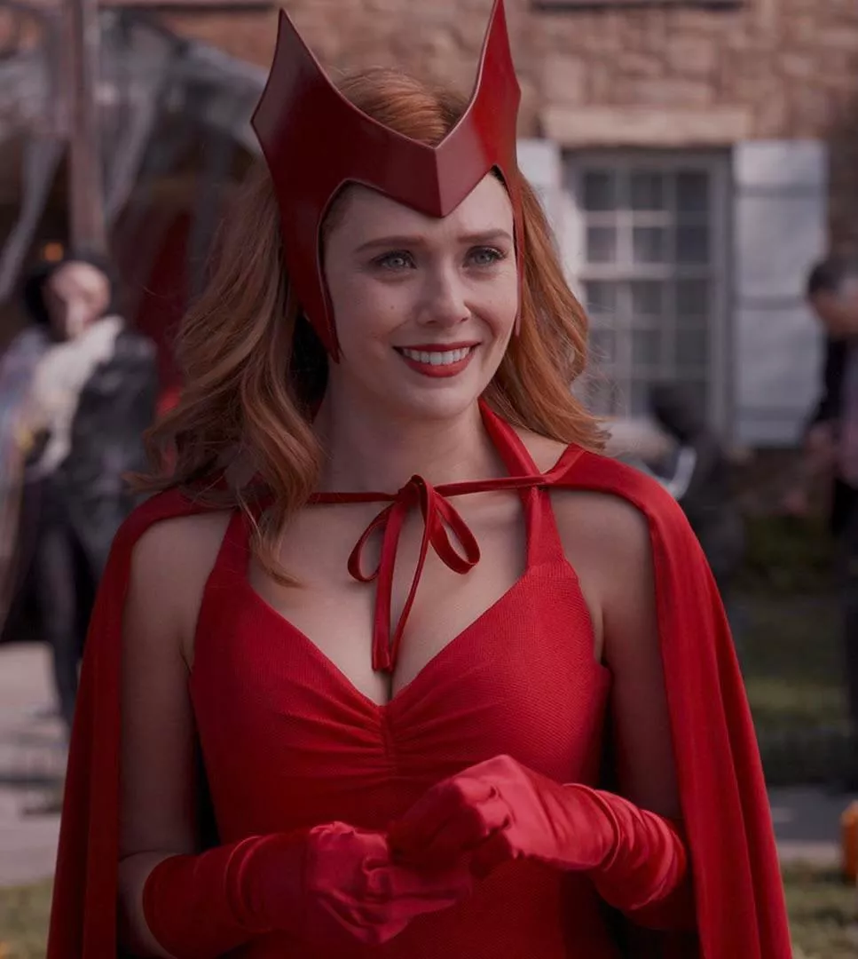 Want to fuck Elizabeth Olsen whilst she’s in her scarlet witch outfit