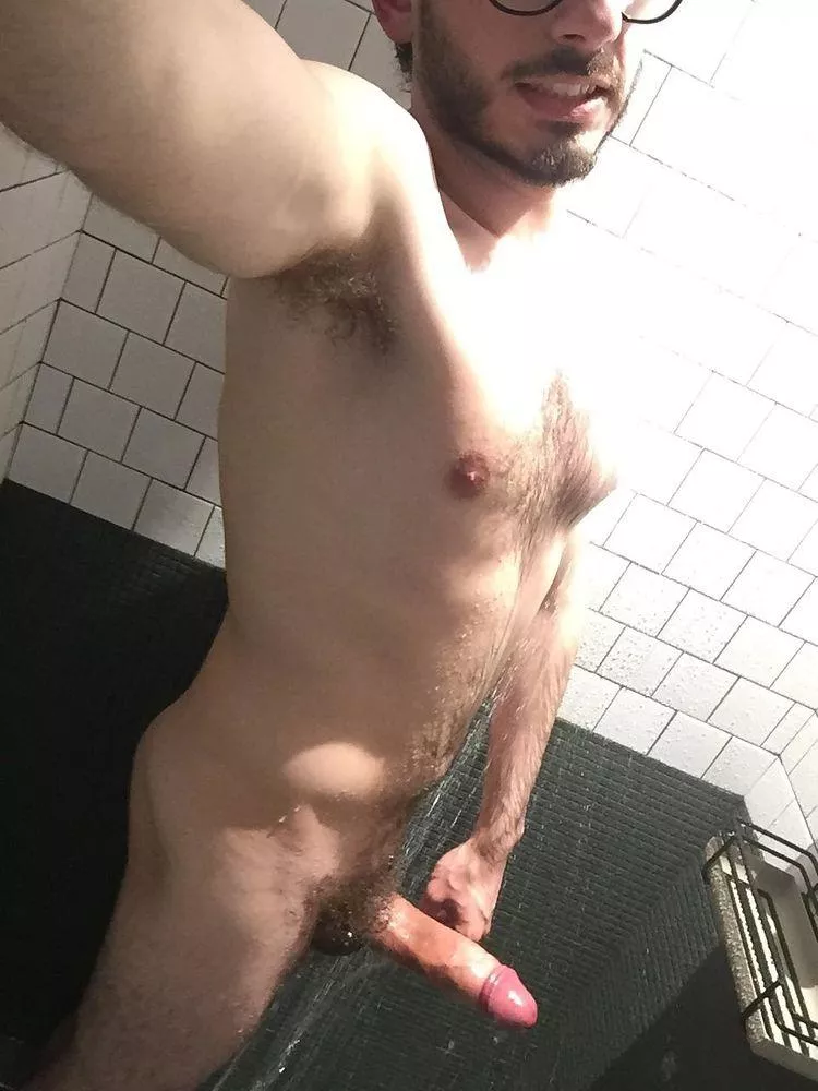 Want to join me in the shower? 🤓