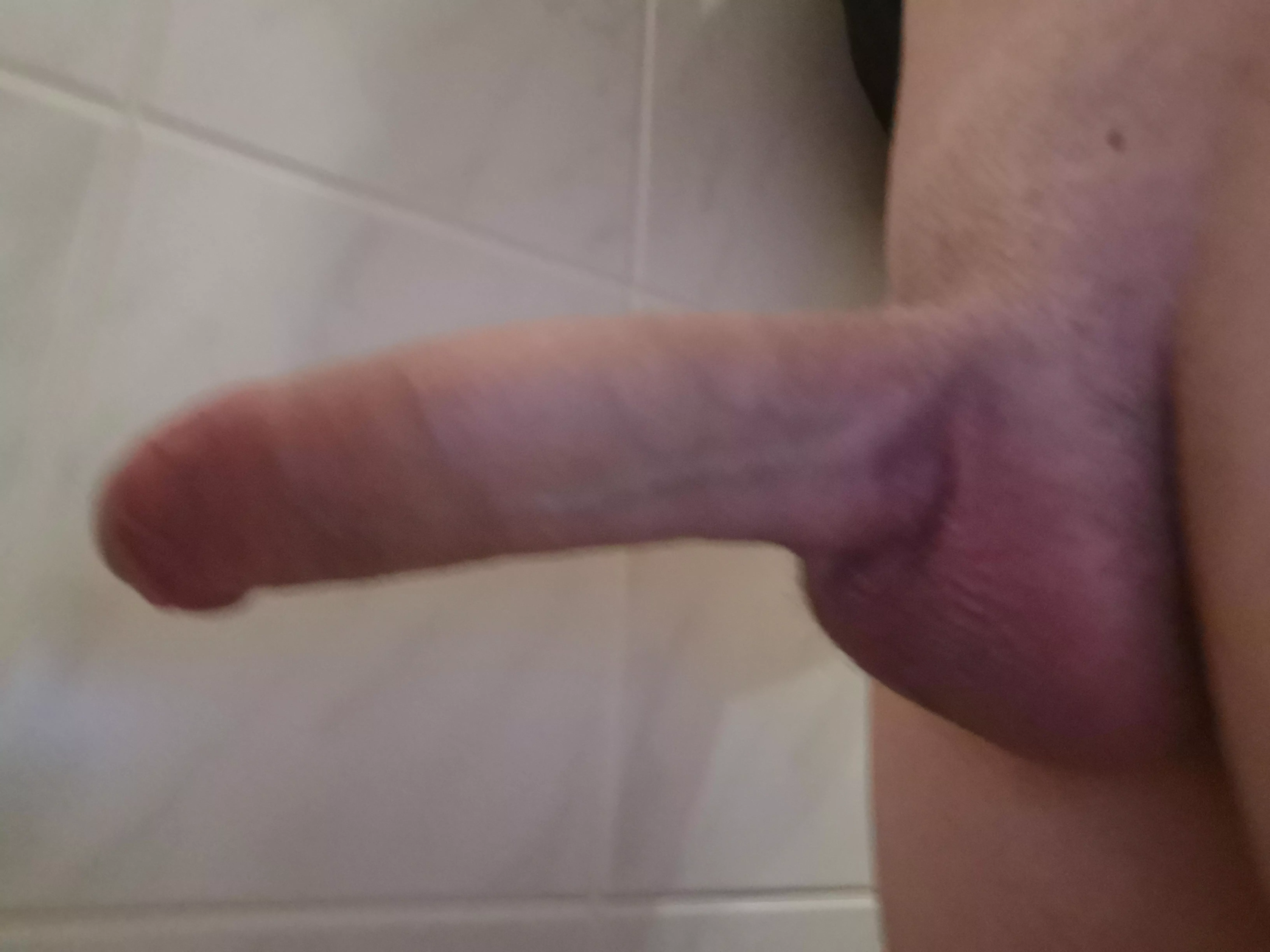 Watch me jerk and make me cum with pics. no trib. kik: yannzus