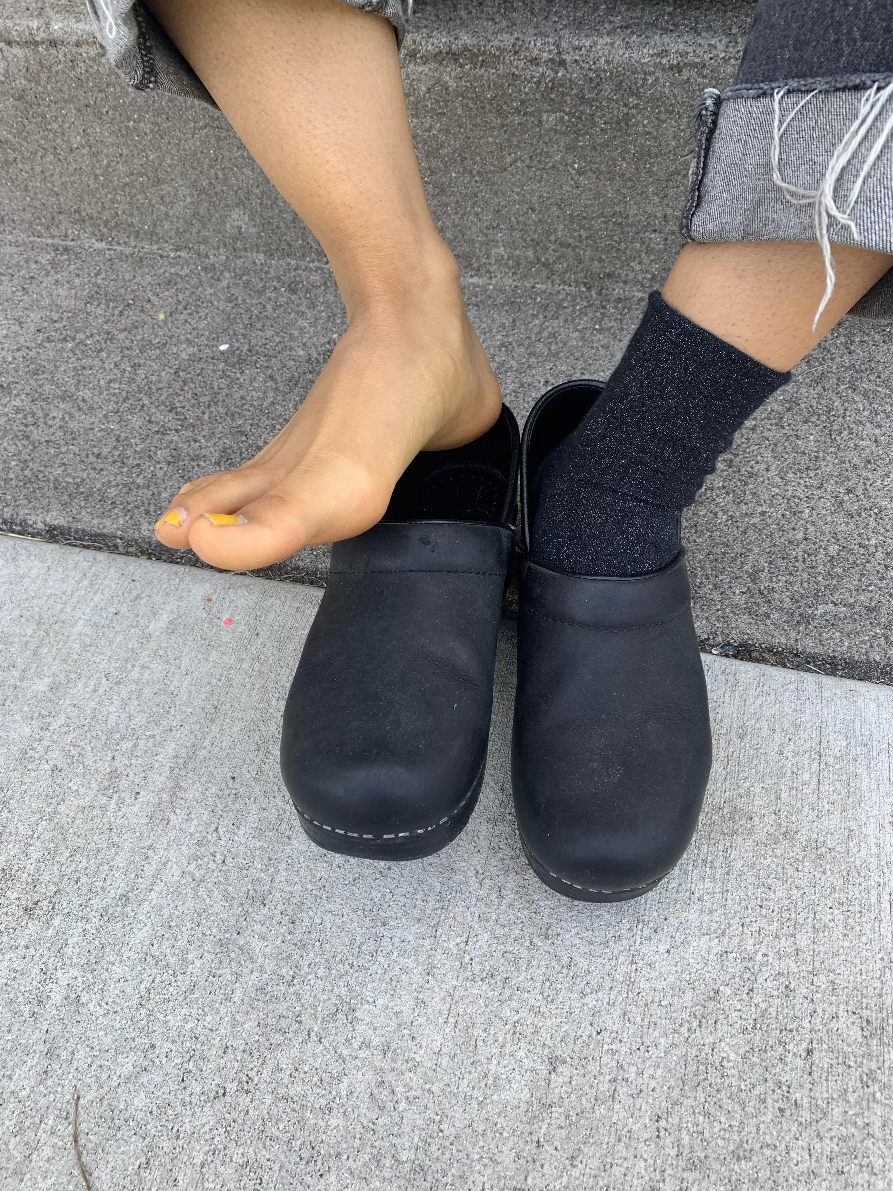 Wearing my clogs to work today, anyone want the socks? â™¥ [asianfeet]