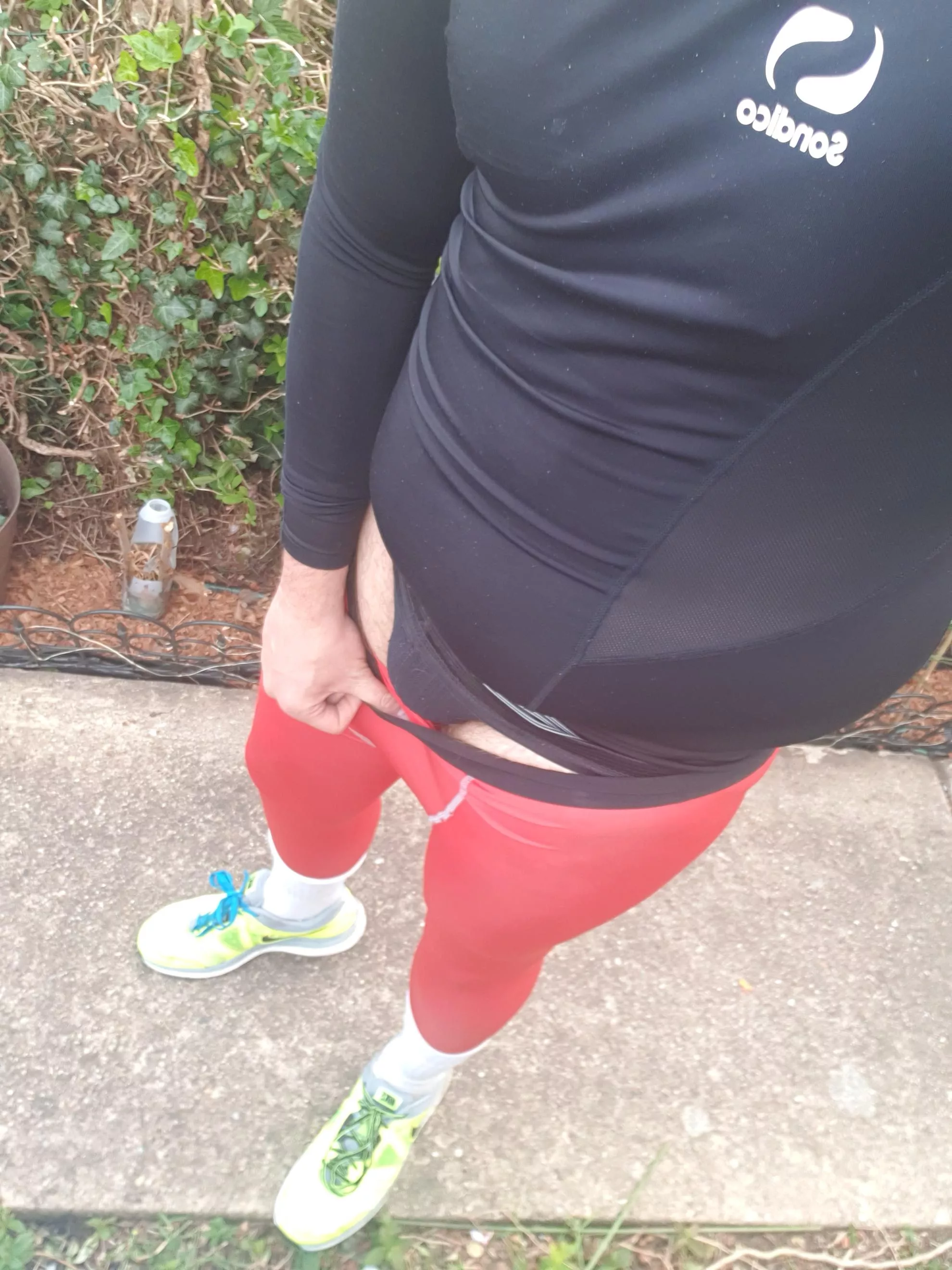 Week 8 pre run and in the new black jock (feels great on my boys)