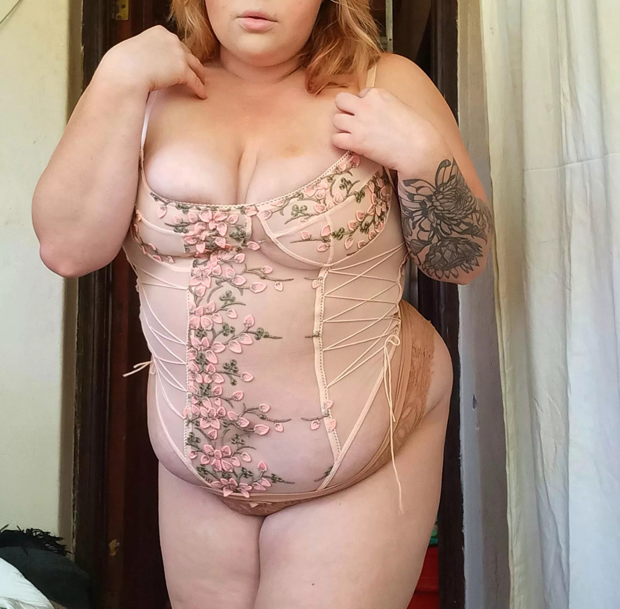 Welcome to my kinky kingdom. Babygirl, BBW, rope bunny, slave, submissive😈🌸🦄 BONDAGE, BG, DDLG, GG, WAX, ASS, BEASTS, CORSETS, TOYS💖 °Imediate access to ove 200 pictures and videos °New content every week °Fetishes welcome °Please send ti