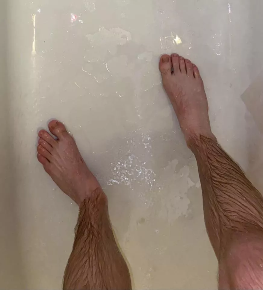 Wet feet, rn ðŸ’¦ snap me to see