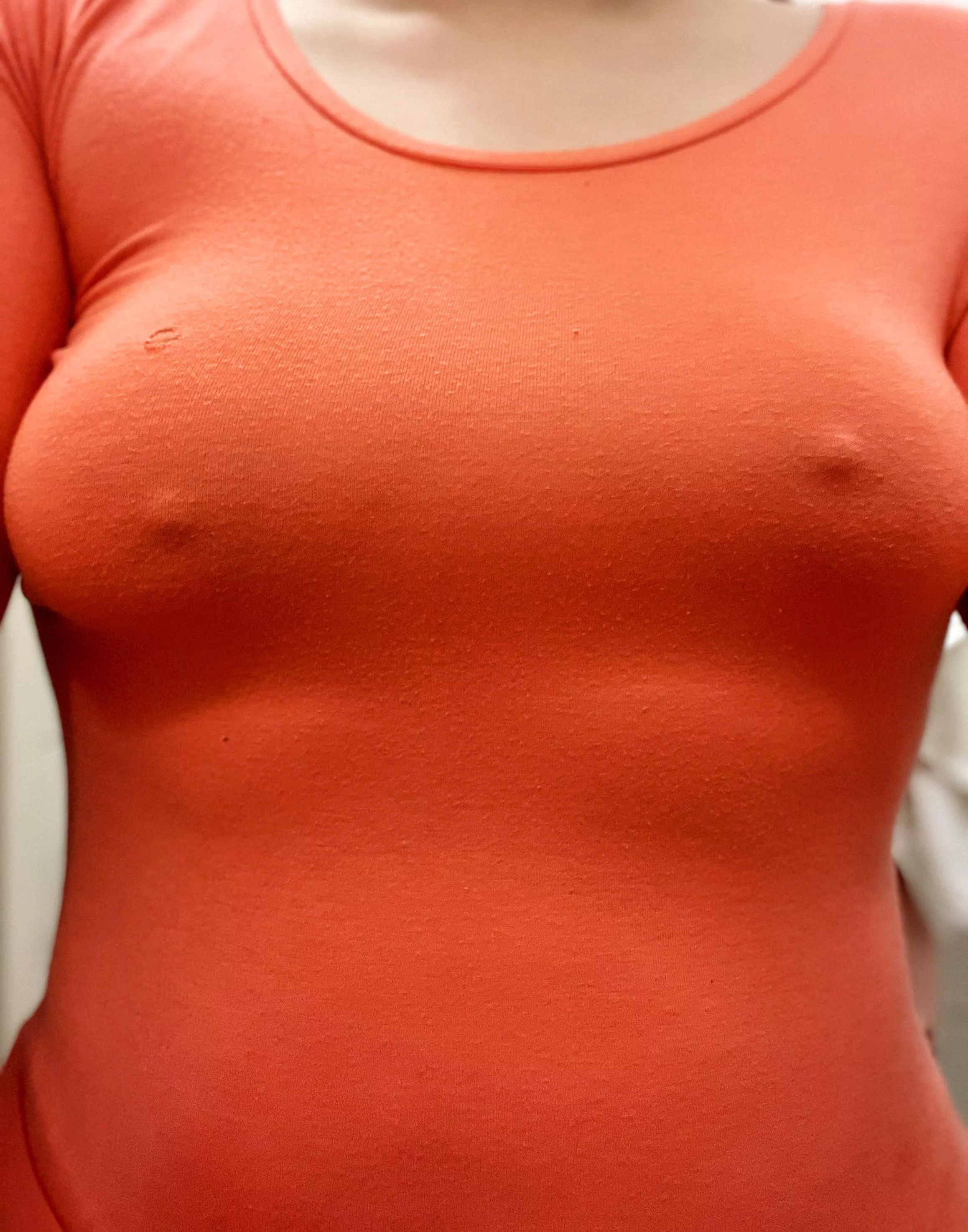 What my tops look like if I donâ€™t wear a bra :)