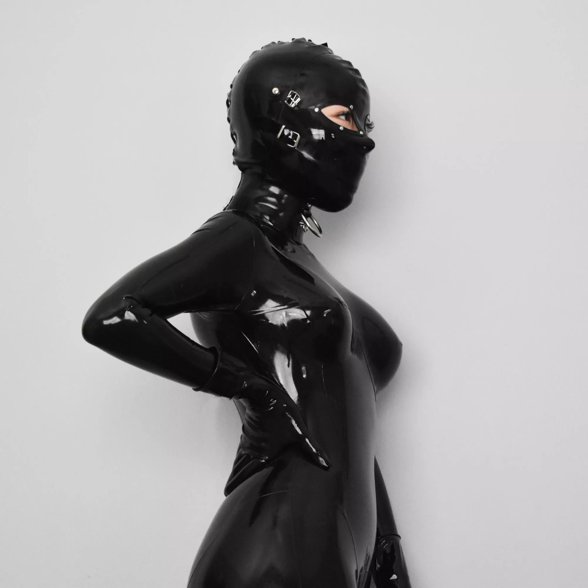 What will you have me do as Rubber Woman? ðŸ–¤ðŸ˜ˆðŸ–¤