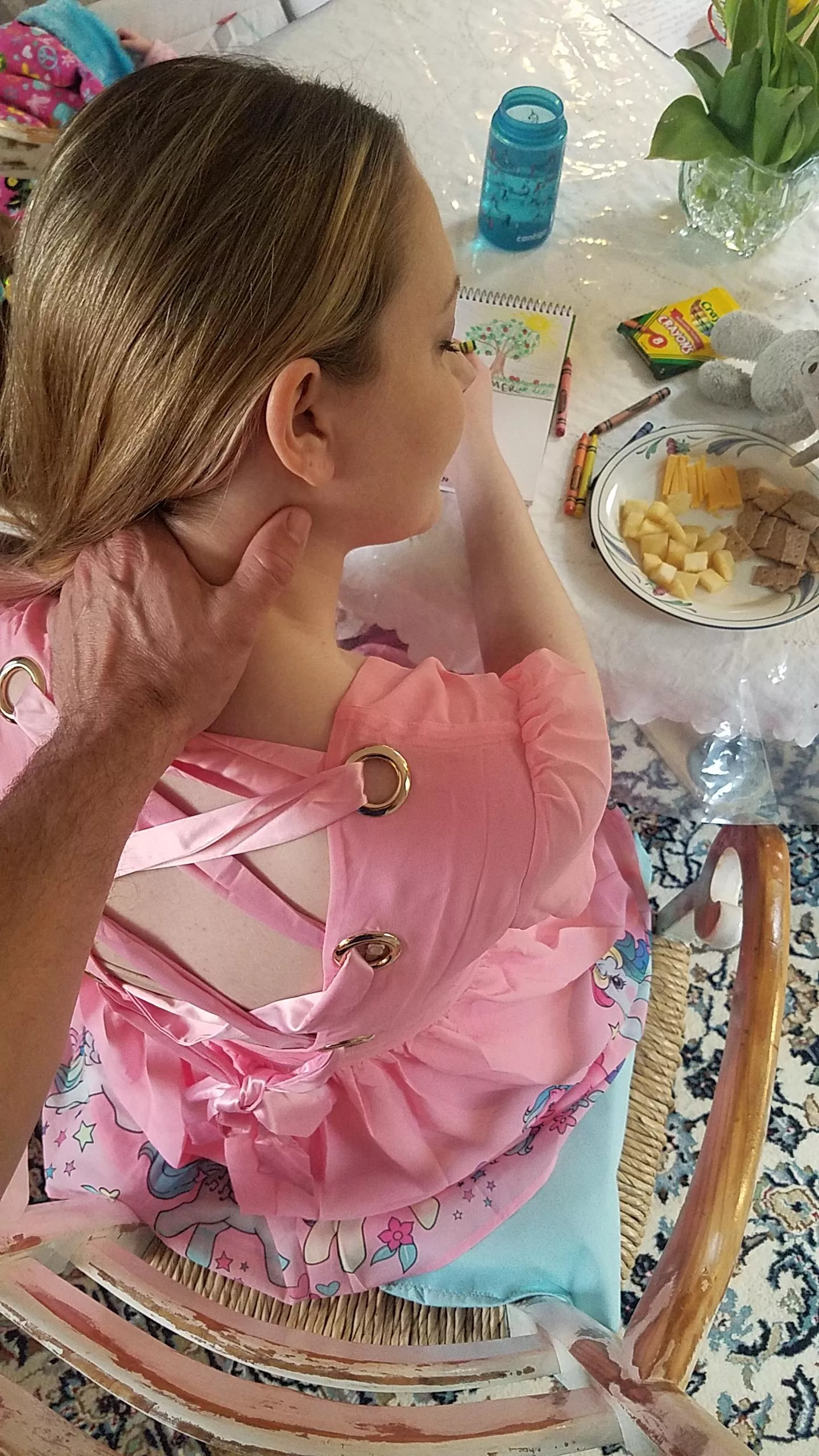 When Daddy buys you a new dress and then brushes your hair & tells you you're pretty, while you color and eat snacks in it ❤